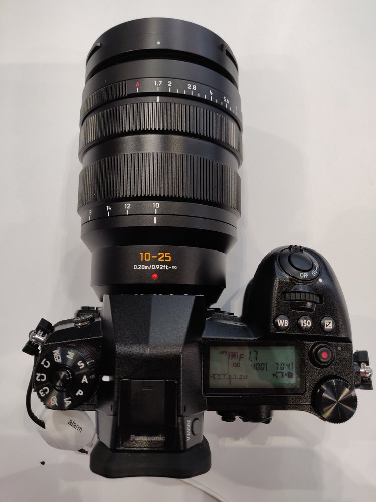 Panasonic-Leica-DG-Vario-Summilux-10-25-mm-f1.7-lens-1.jpg
