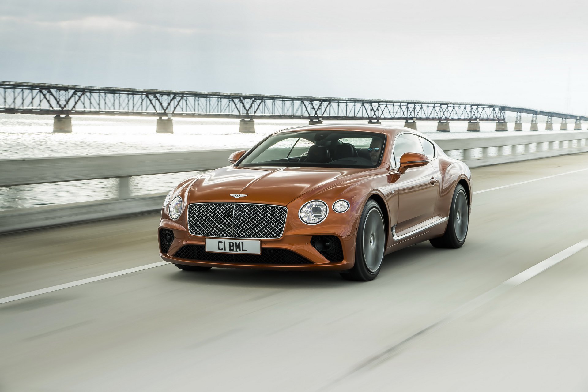 bentley-continental-gt-v8-launched-6.jpg