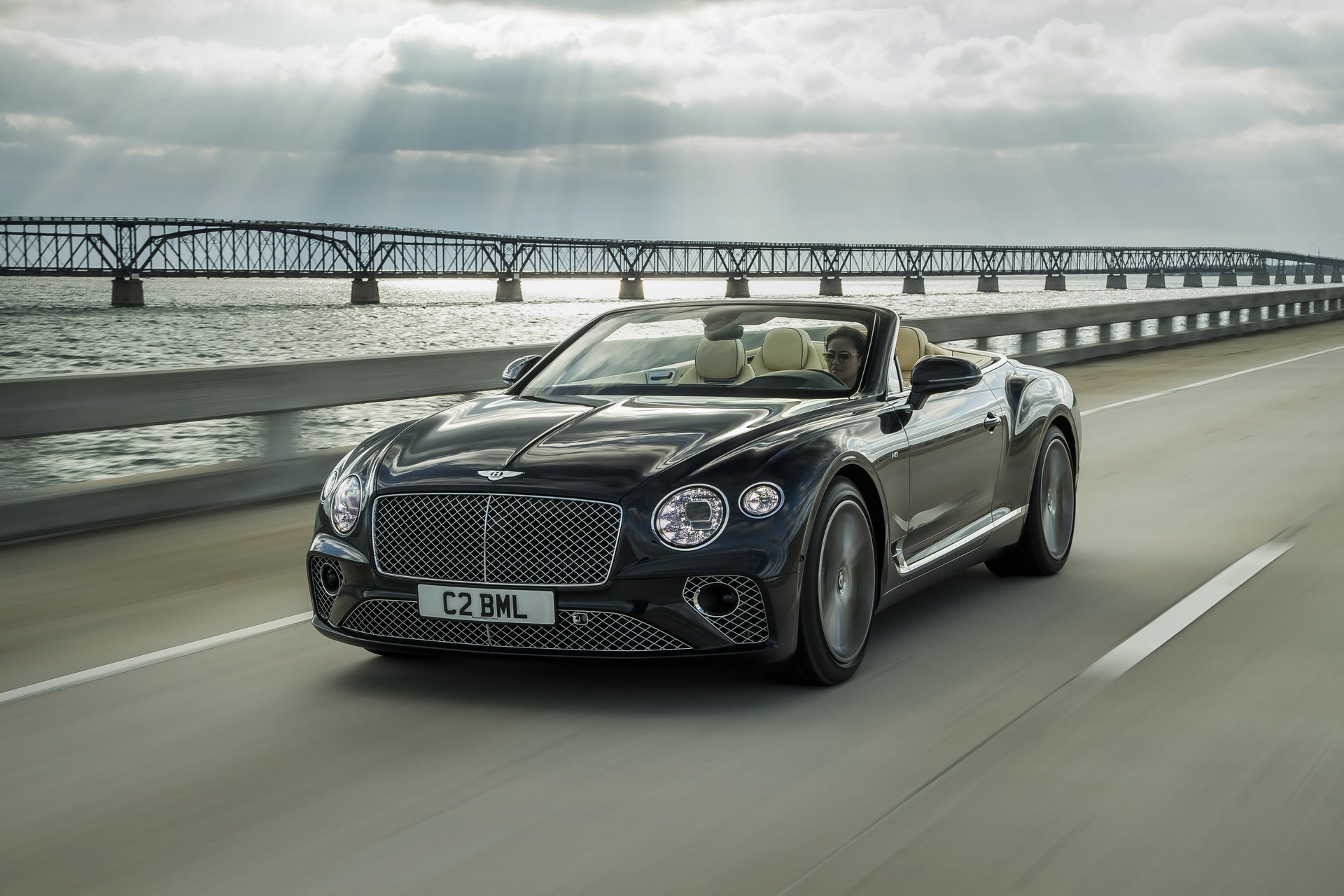 bentley-continental-gt-v8-launched-26.jpg