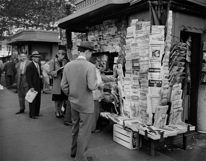 59ad111c1462c-vintage-photographs-new-york-street-life-stanley-kubrick-1-59a941c765fcd__700.jpg