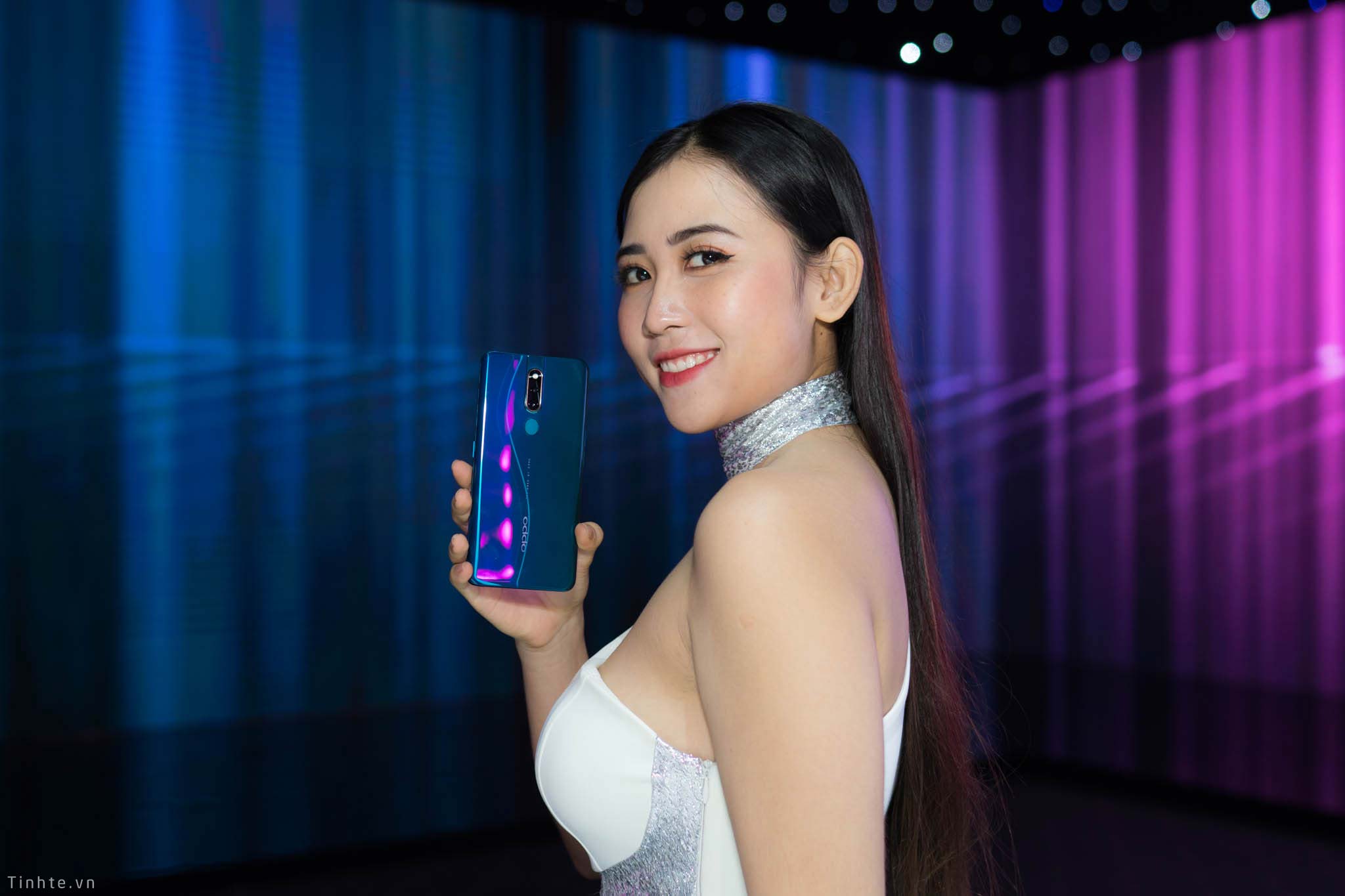 Oppo_F11_F11Pro-9.jpg