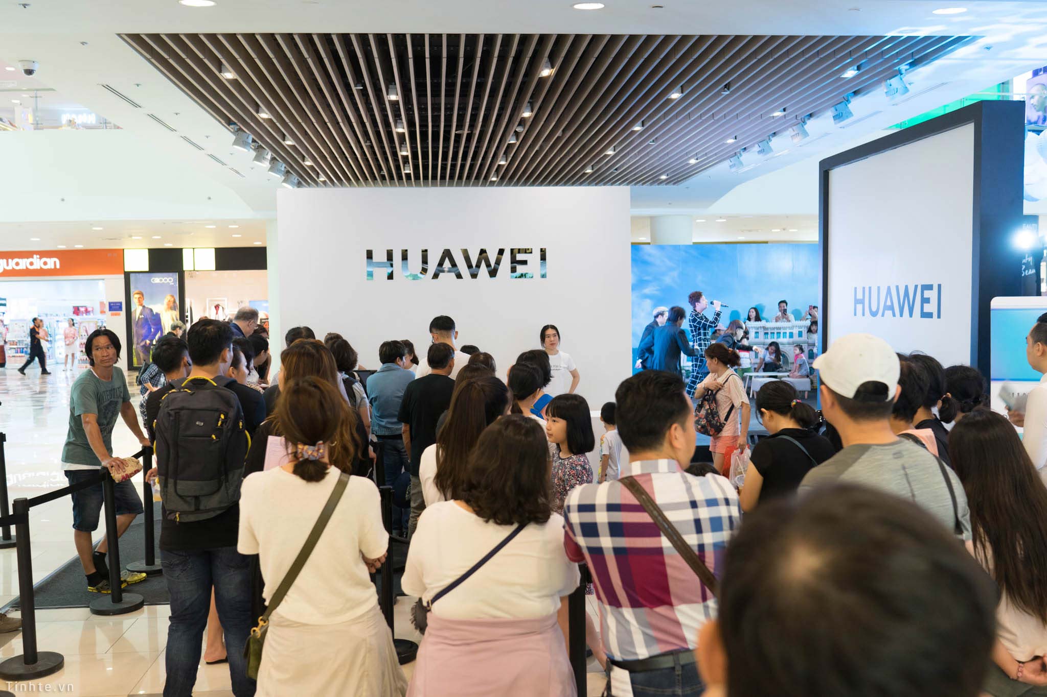 Huawei_P30-10.jpg