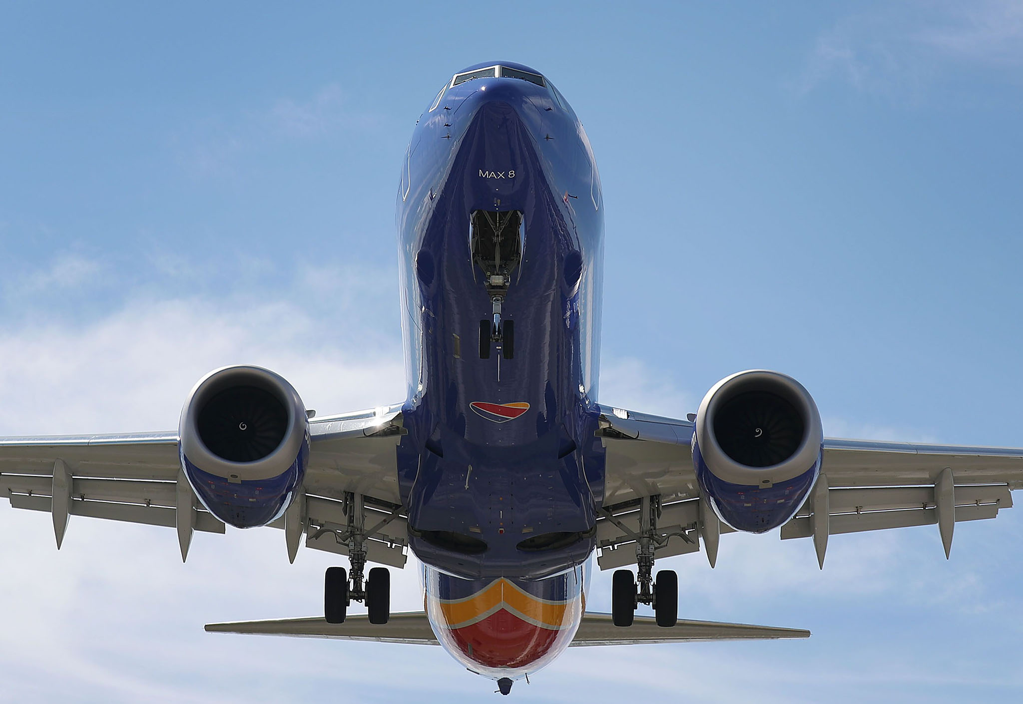 737 MAX 8 engine lift.jpg