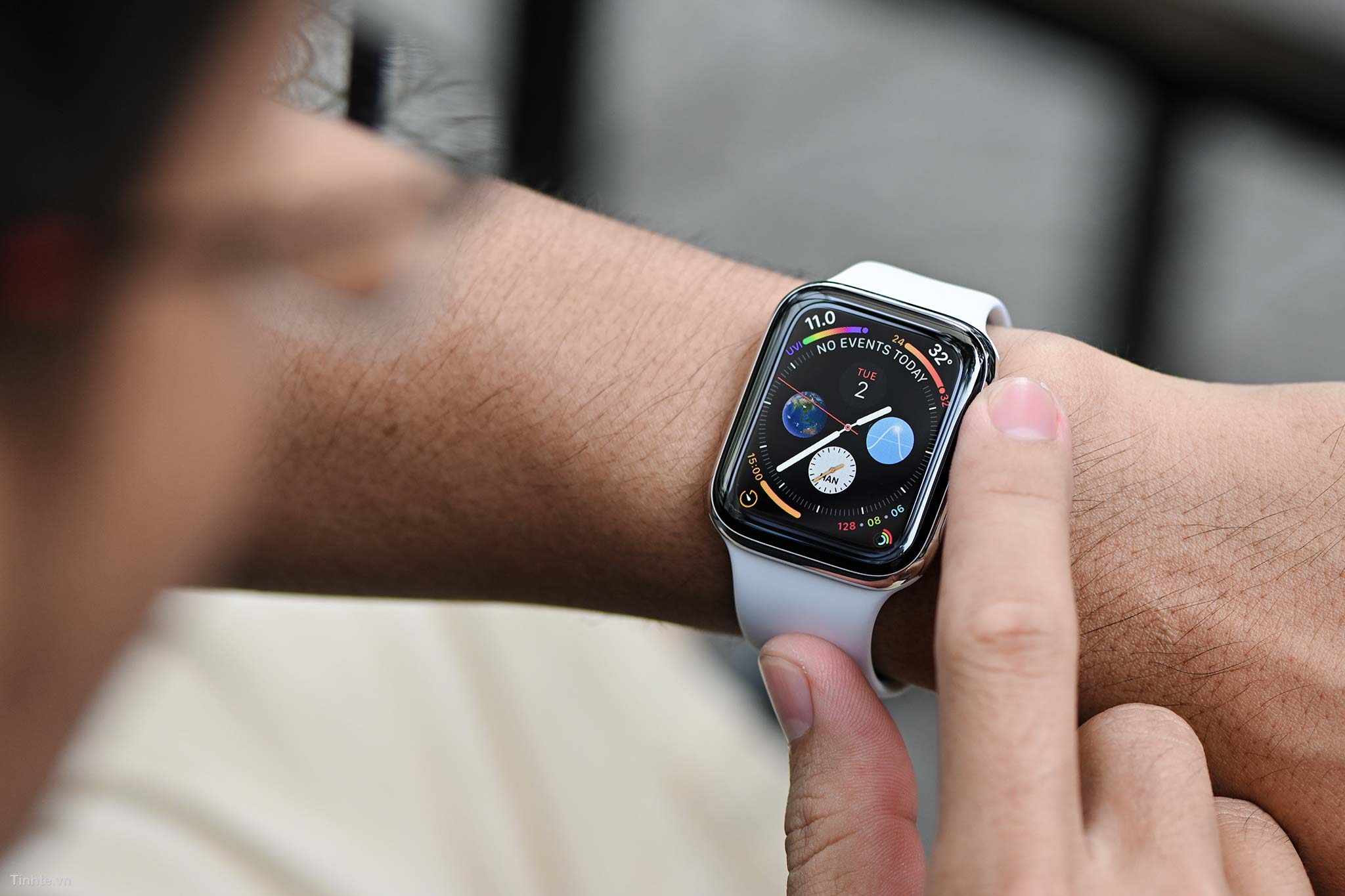 apple watch serie 4 display