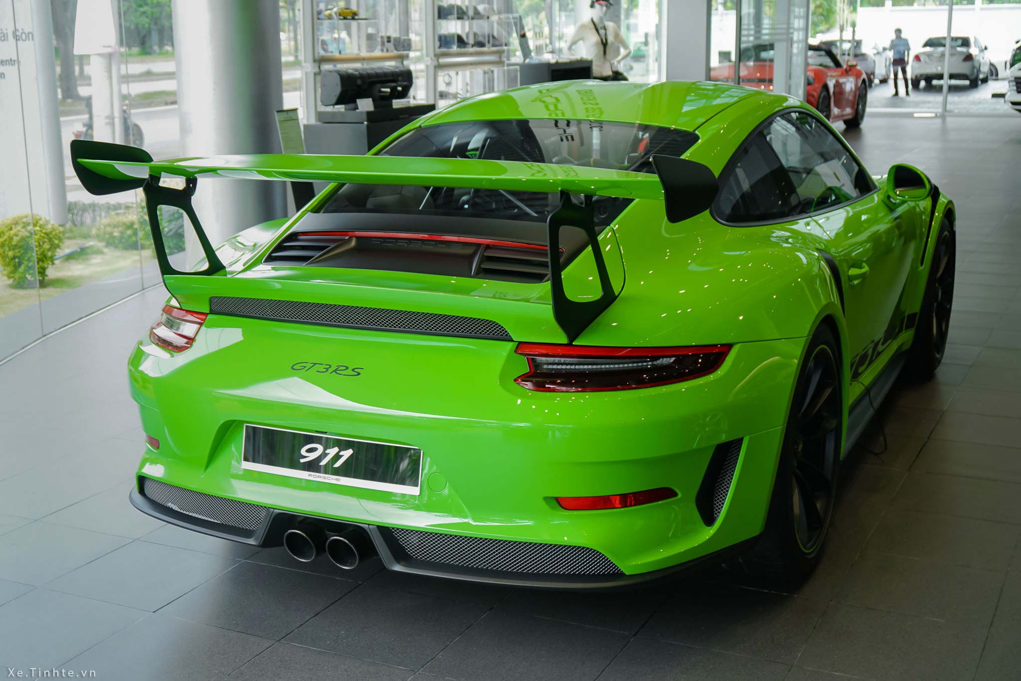 Porsche_911_GT3_RS_Xe_Tinhte (66).jpg