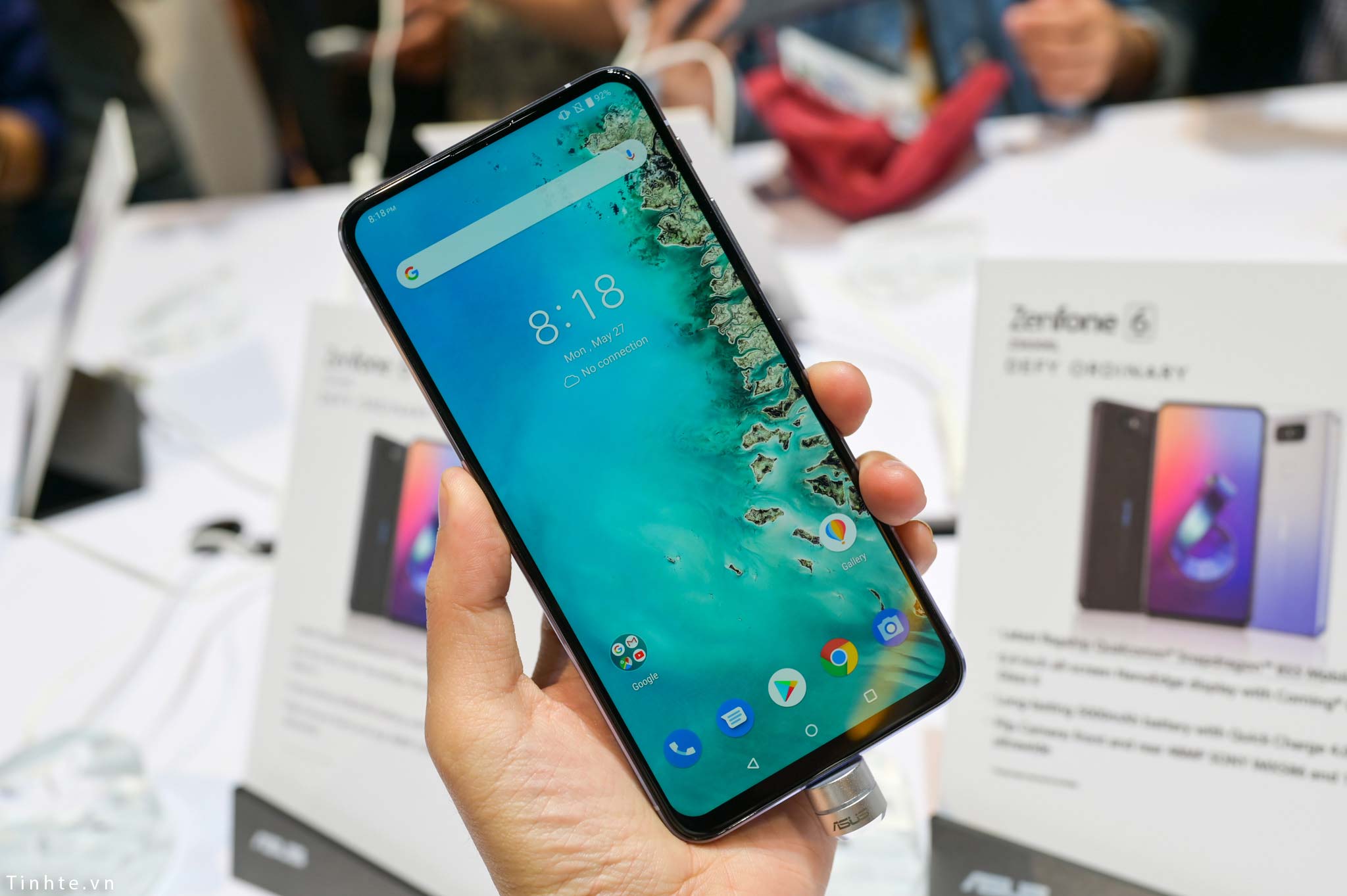 computex19-asuszenfone6-7.jpg