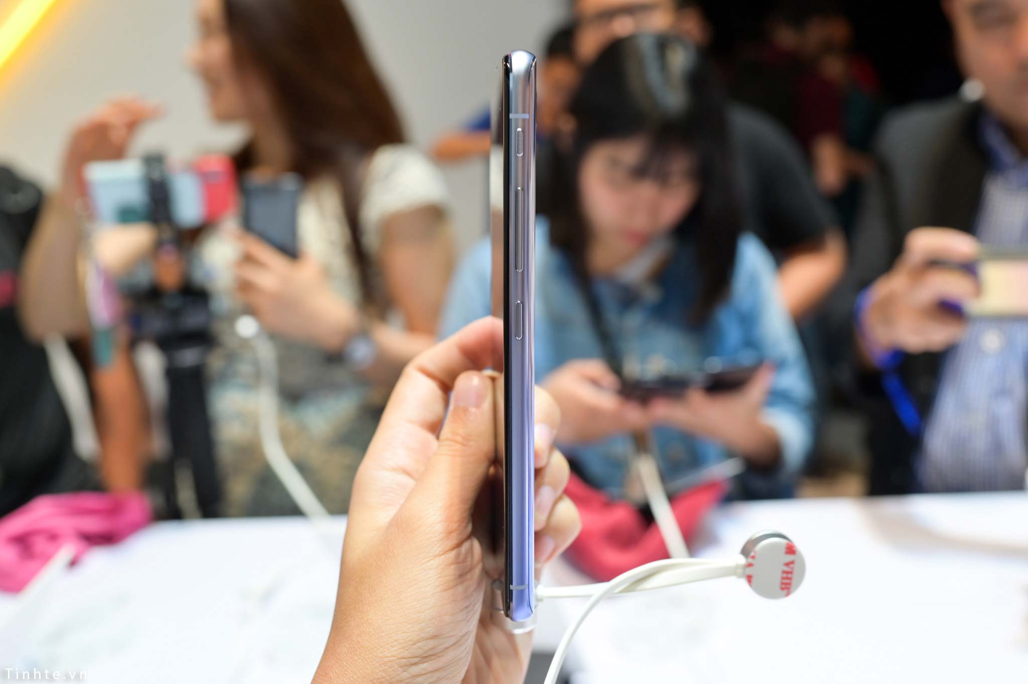 computex19-asuszenfone6-11.jpg