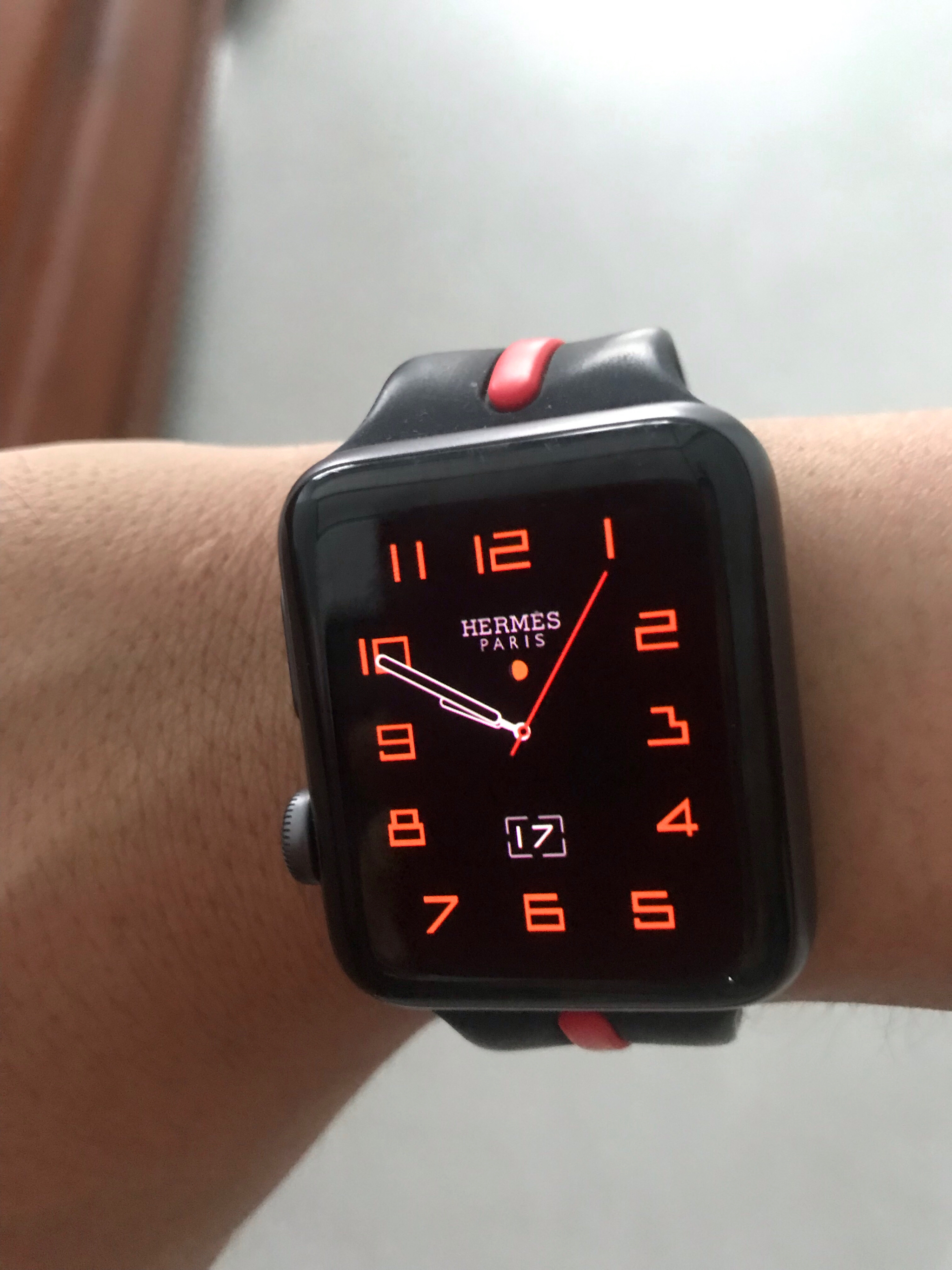 Tips thay đổi ảnh nền mặt đồng hồ Apple Watch Series 3 đơn giản