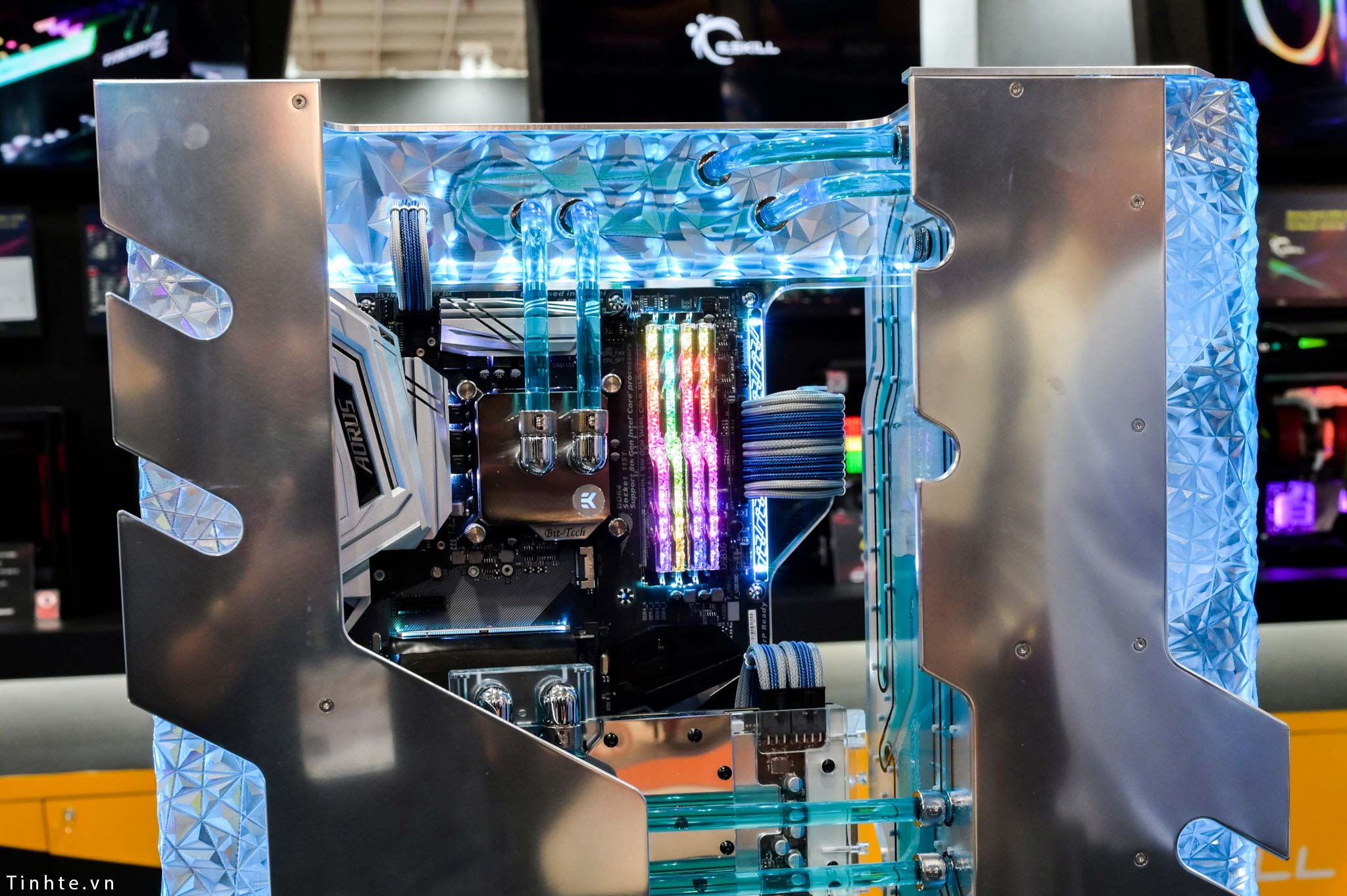 banmodcomputex2019-6.jpg