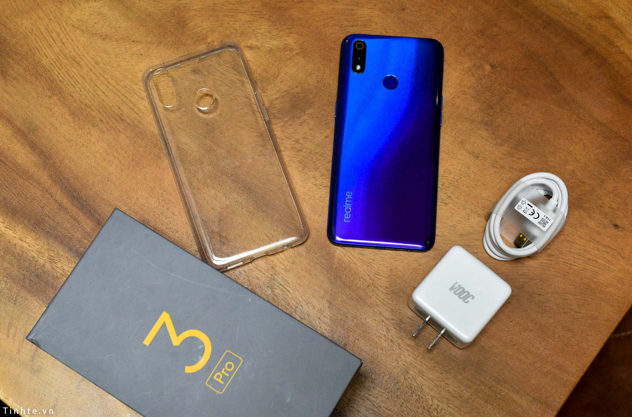 realme3pro-2.jpg