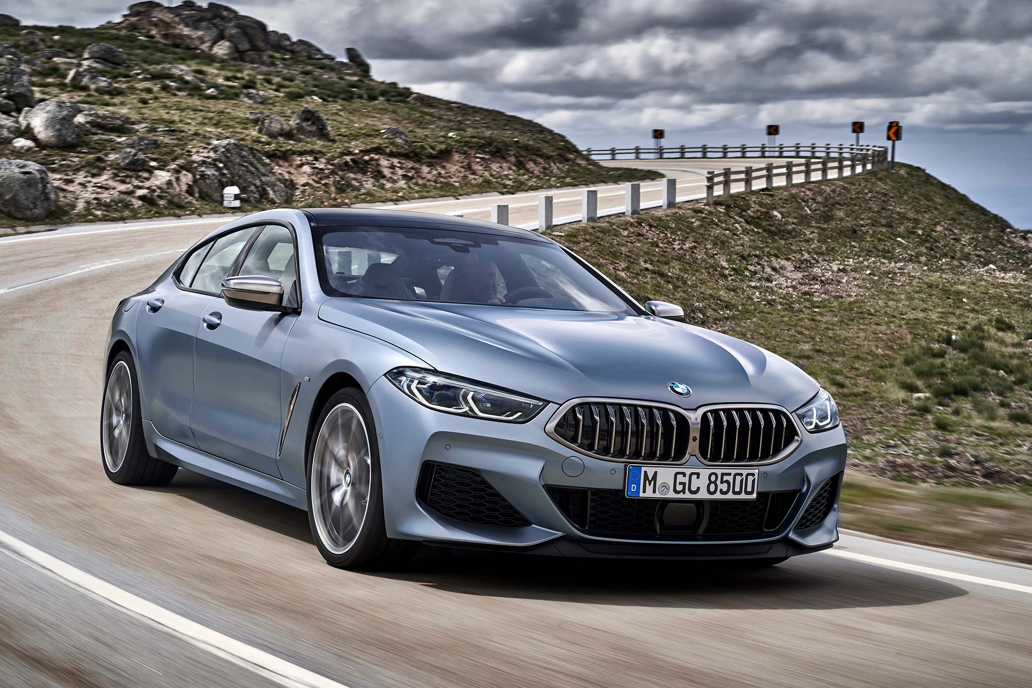 BMW_8_Series_Gran_Coupe_tinhte_13.jpg