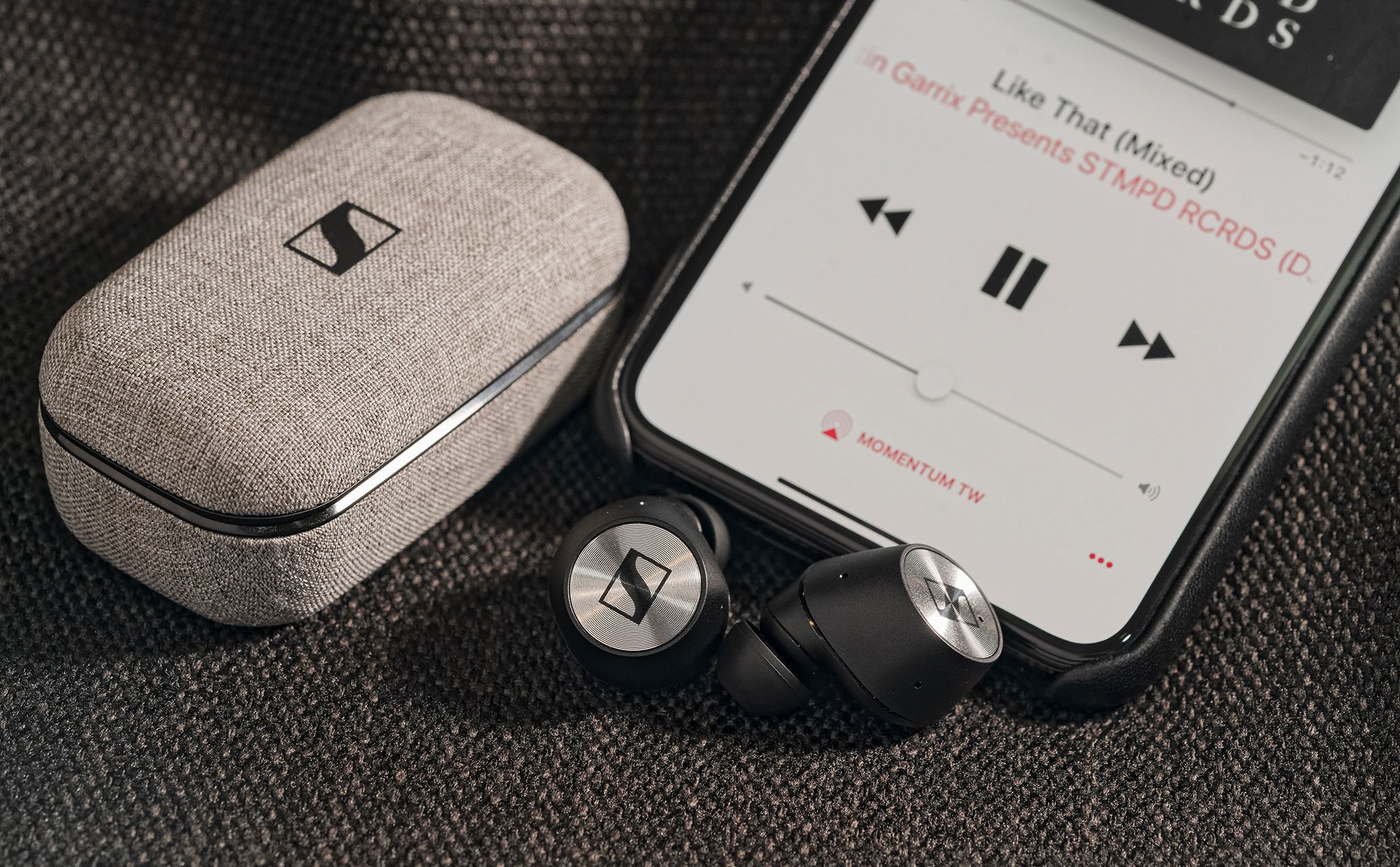 tinhte_sennheiser_momentum_true_wireless.jpg