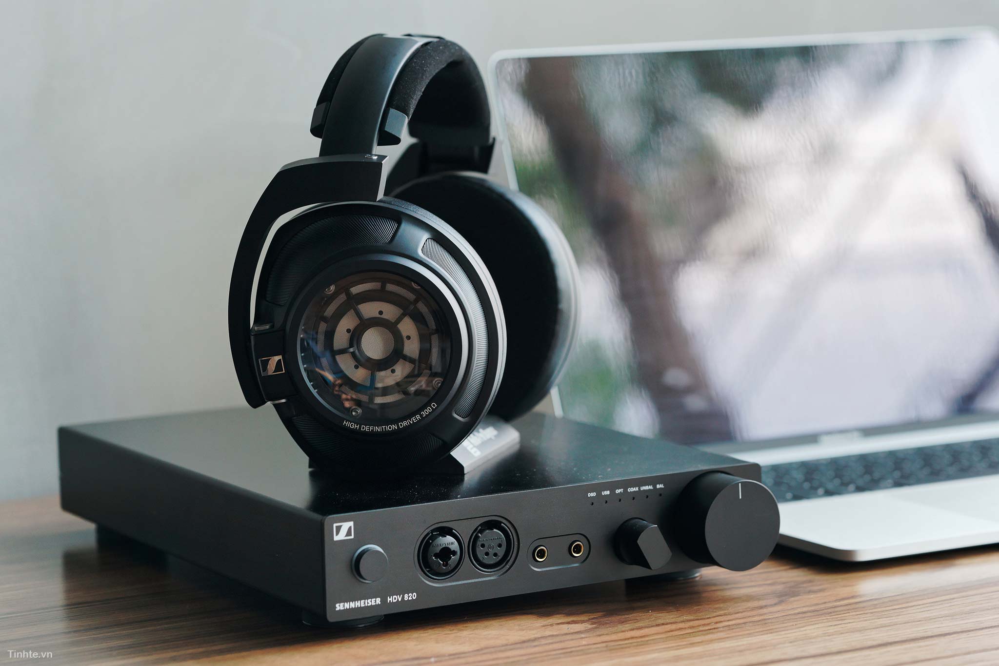 4447782_sennheiser_hd820_tinhte_10.jpg