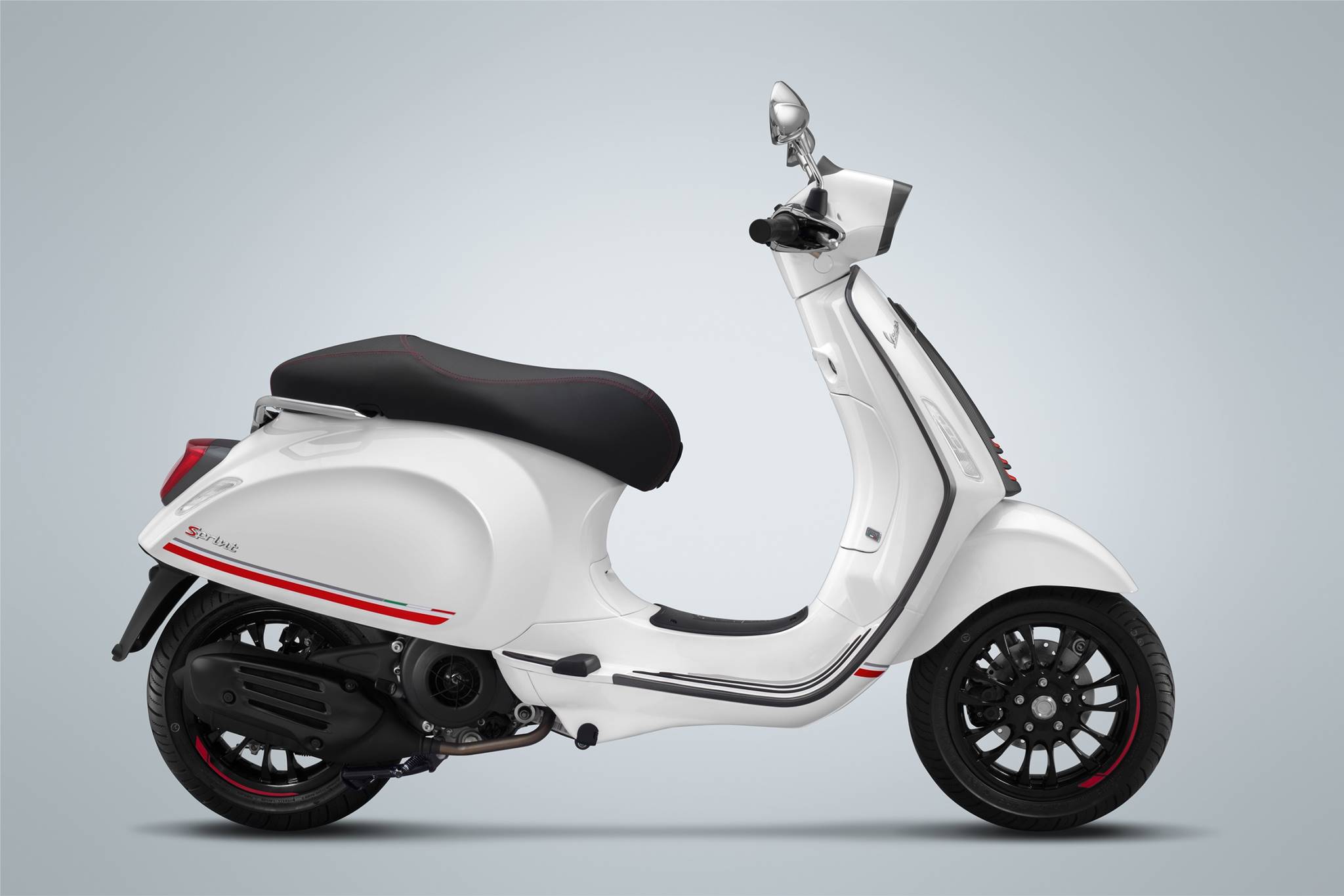 Vespa_Sprint_Carbon_2019_Xe_Tinhte_017.jpg