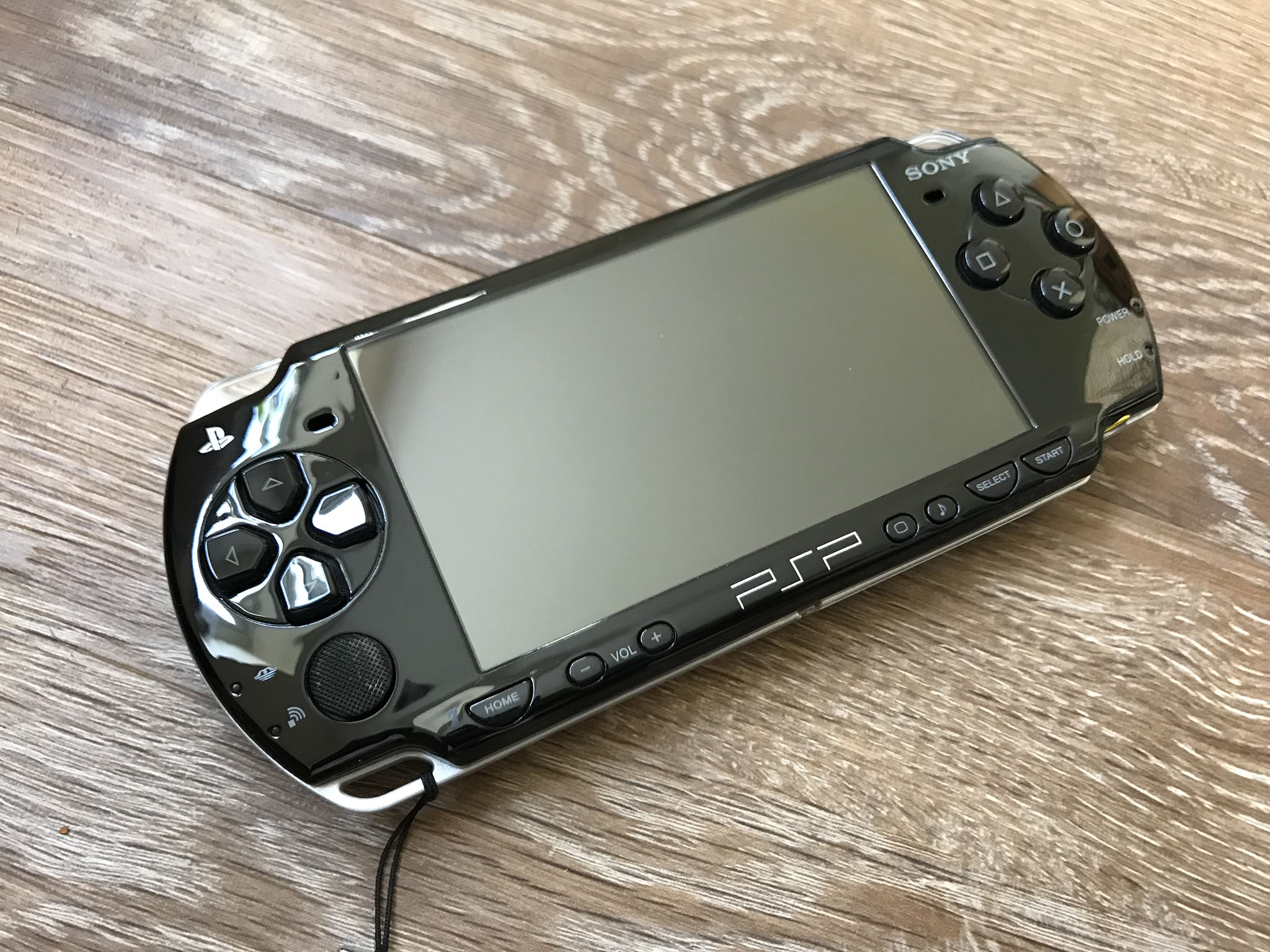 Psp поддержанная. Сони ПСП 3008. PSP Sony PSP 2000. Сони ПСП 2000. Sony PLAYSTATION Portable 3008.