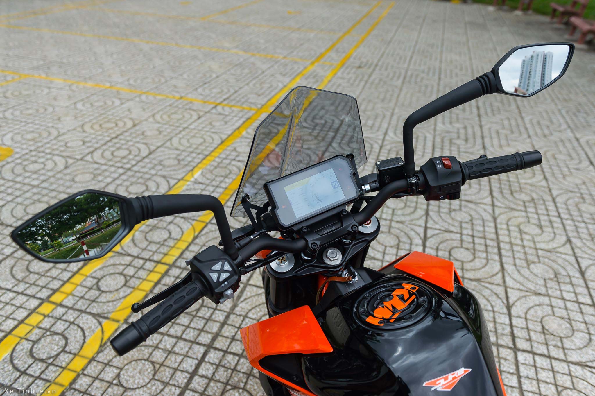 KTM_Duke_390_Xe_Tinhte (27).jpg