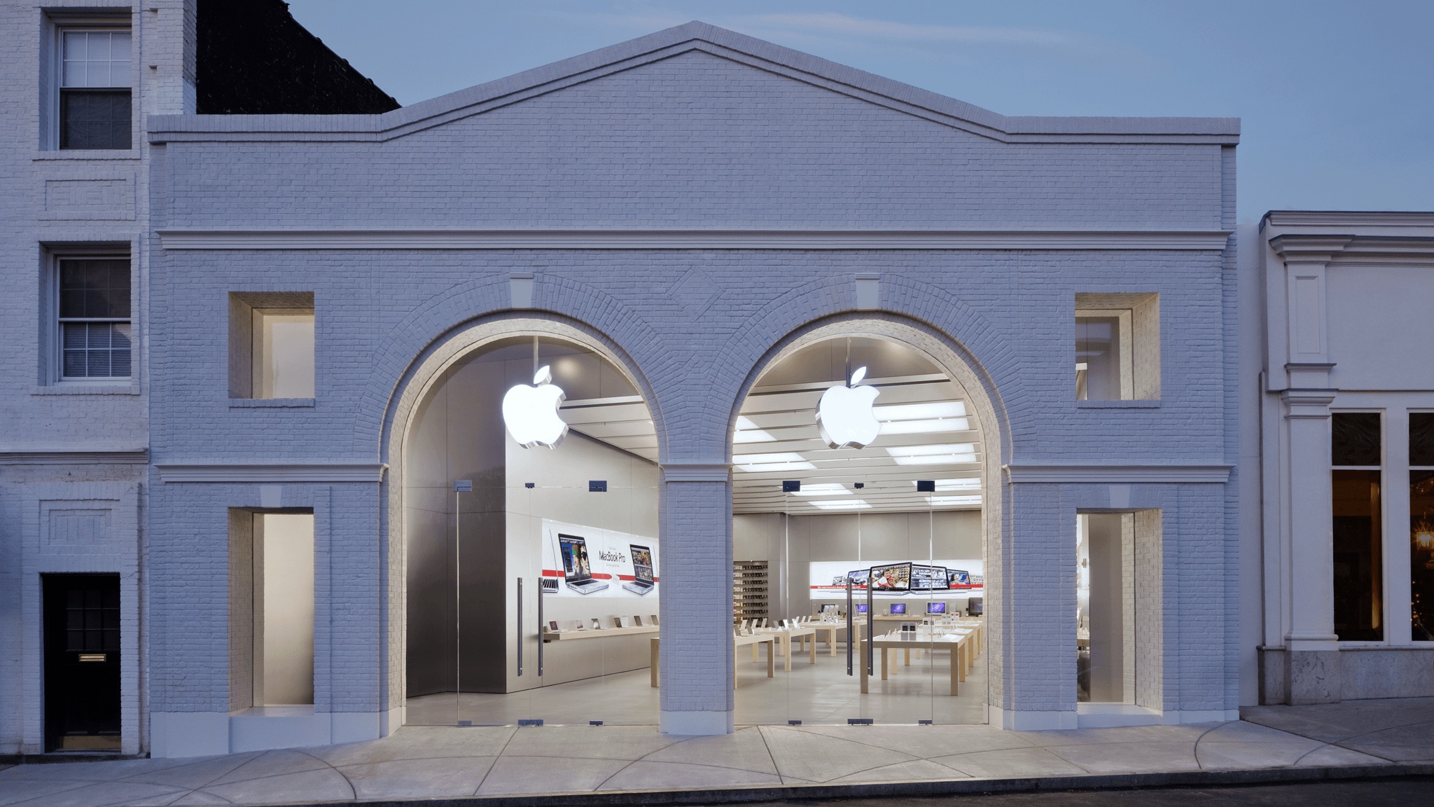 Apple_Greenwich.jpg