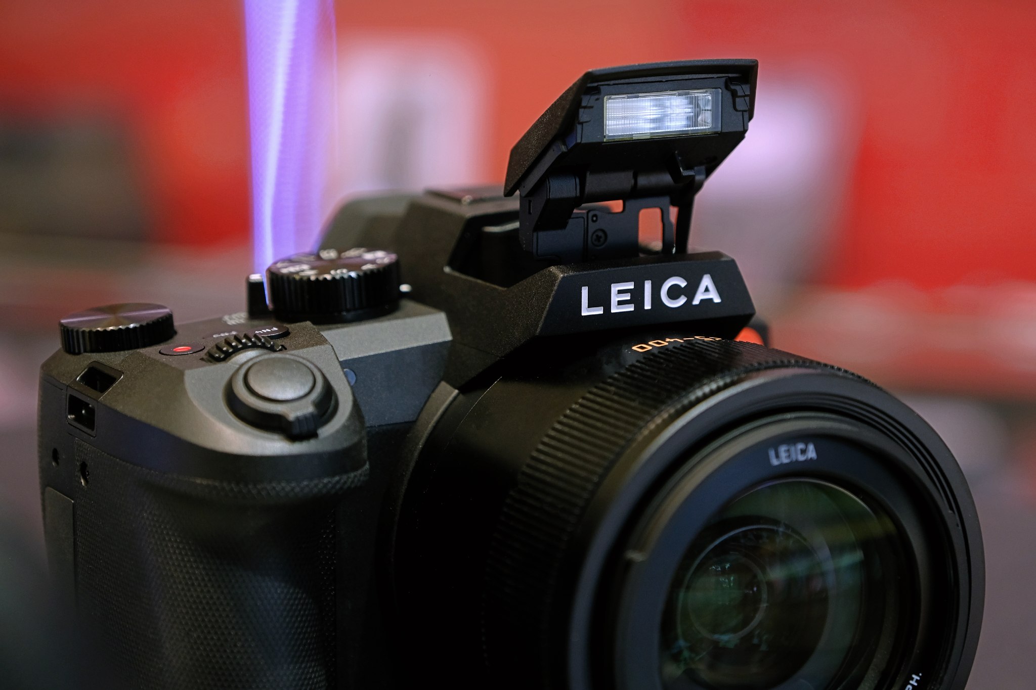Leica V-Lux5-camera.tinhte.vn00016.JPG