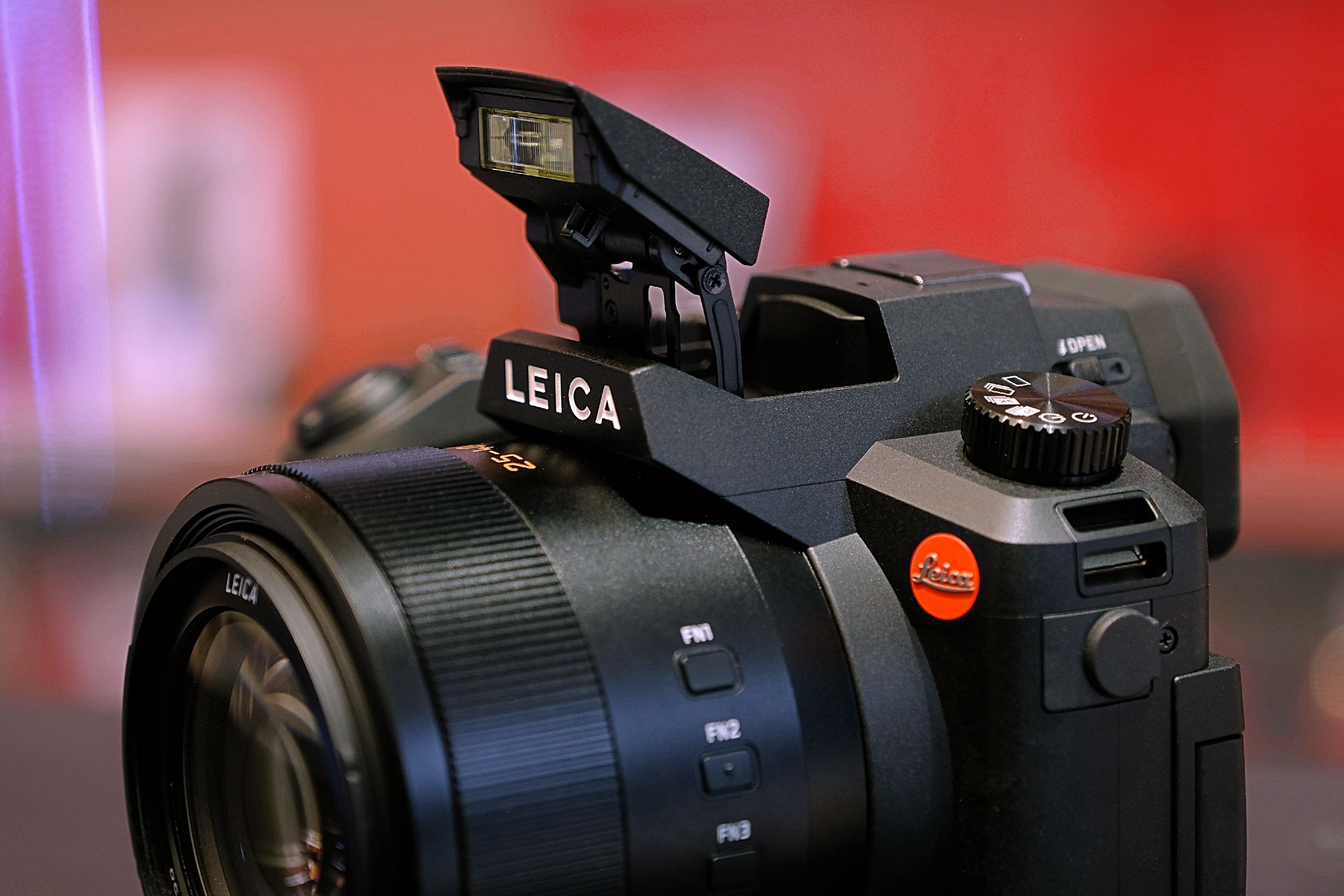 Leica V-Lux5-camera.tinhte.vn00015.JPG