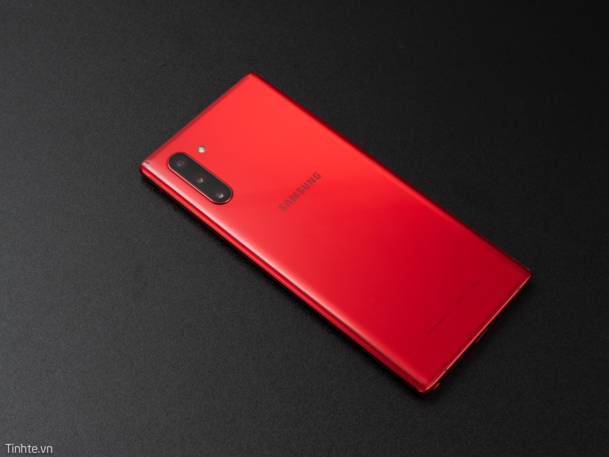 Galaxy-Note10-Aura-RED-11.jpg