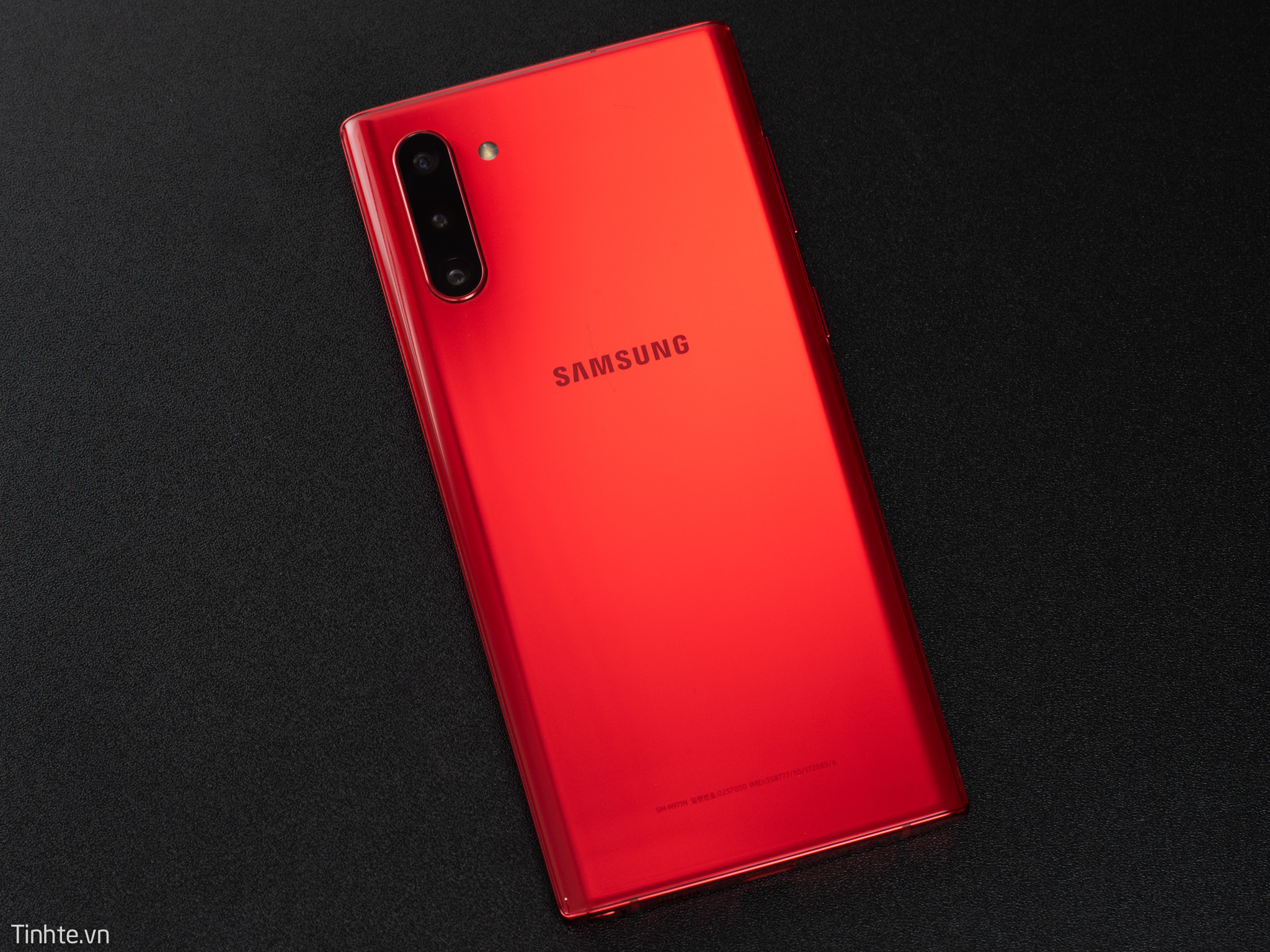Galaxy-Note10-Aura-RED-15.jpg