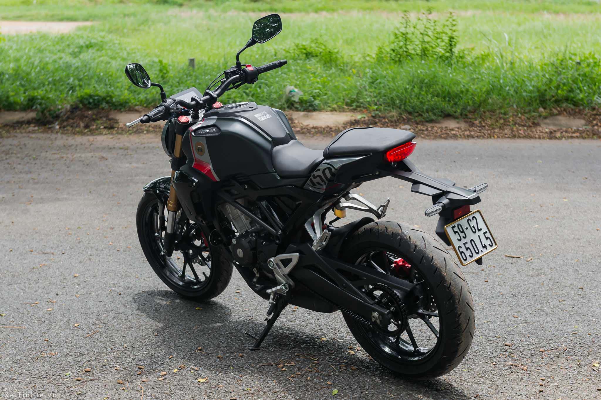 Honda_CB150R_2019_Xe_Tinhte (11).jpg