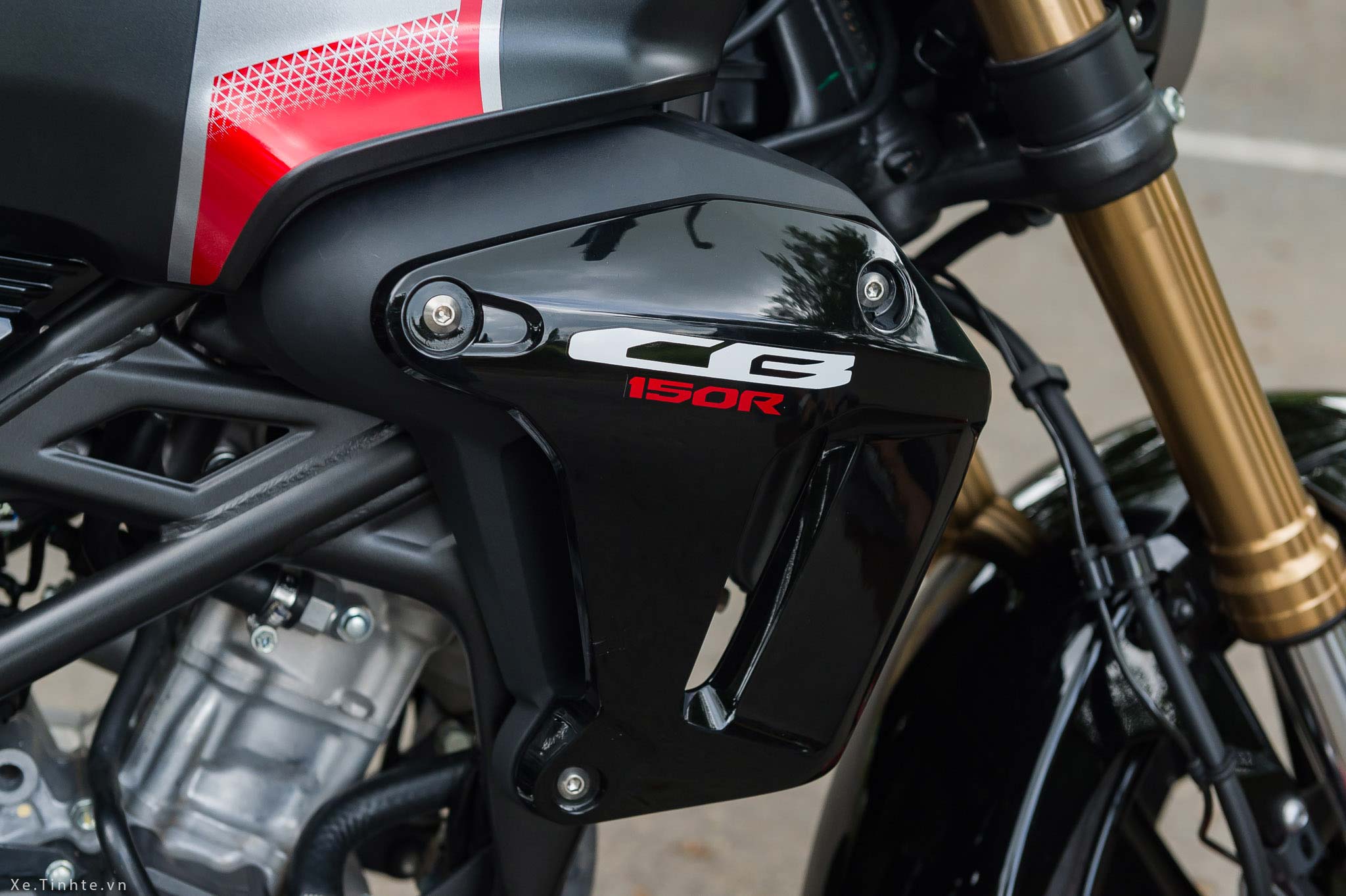 Honda_CB150R_2019_Xe_Tinhte (22).jpg