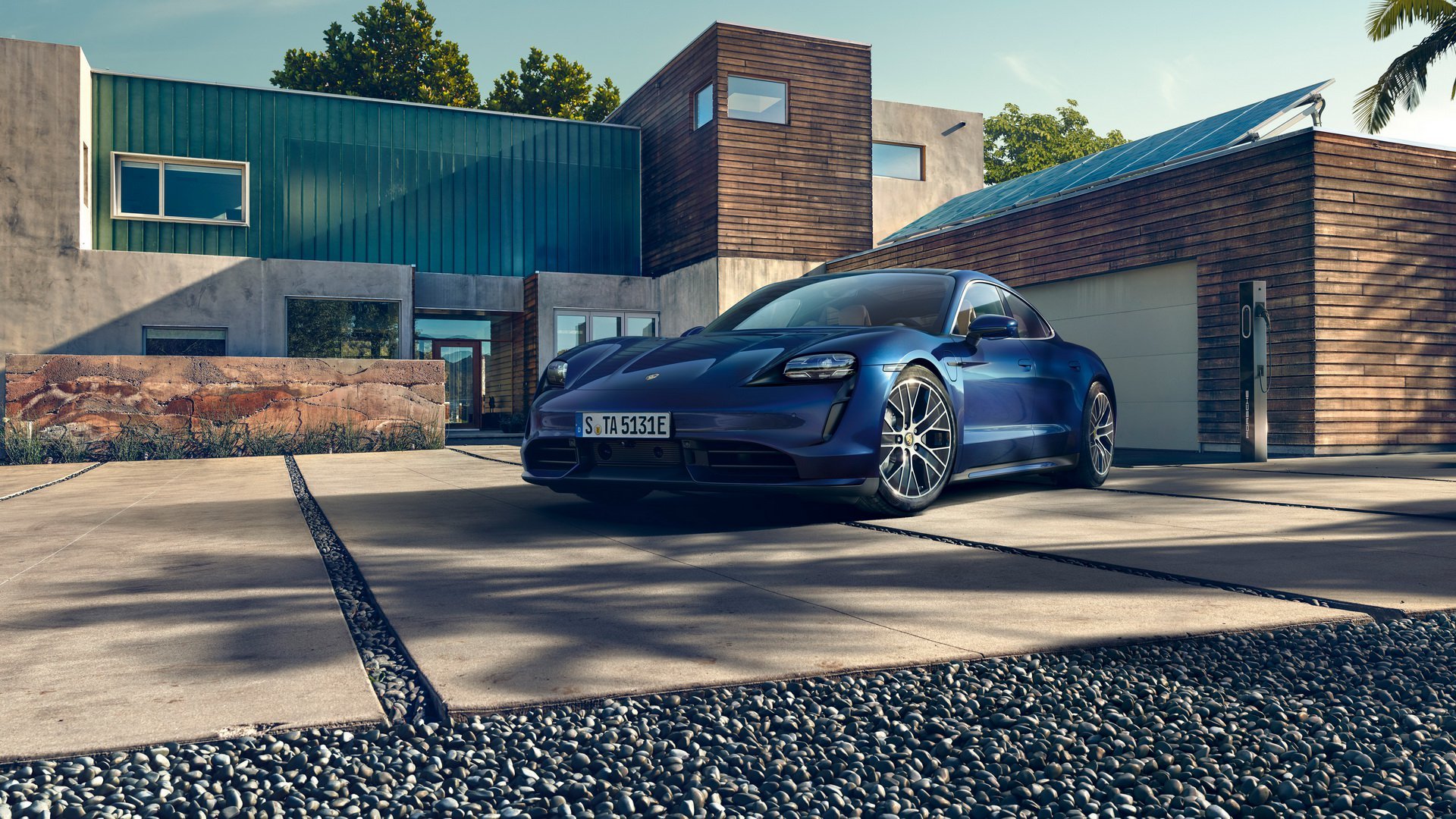 2020-porsche-taycan-3.jpg