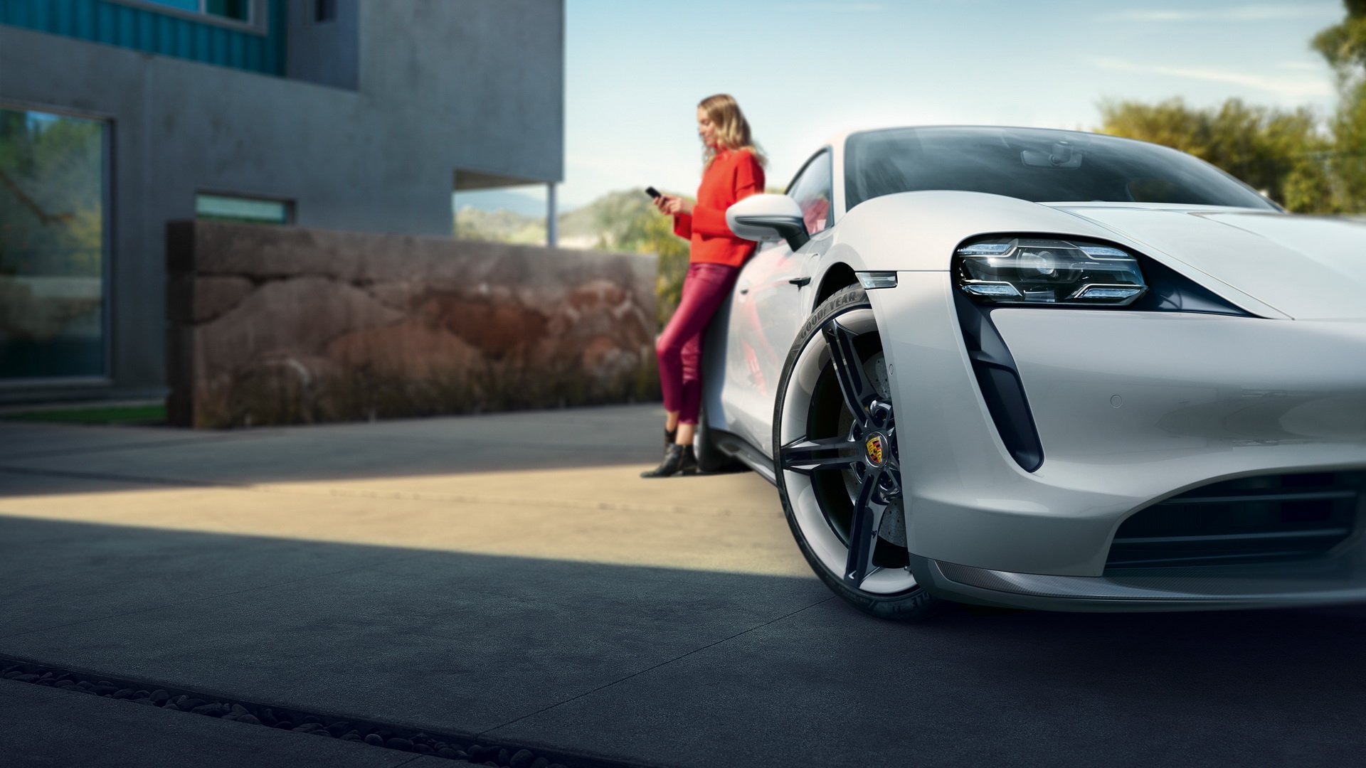 2020-porsche-taycan-7.jpg