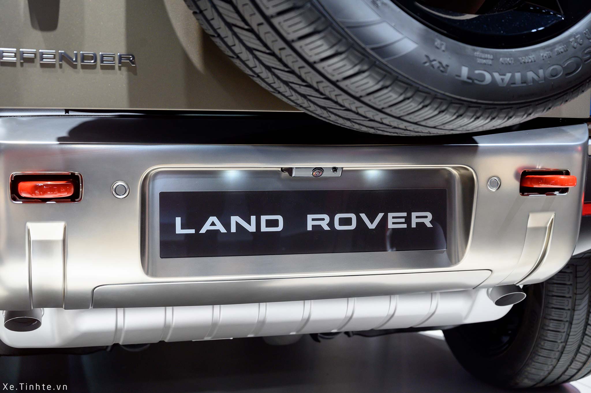 Land_Rover_Defender_2020_IAA_tinhte_36.jpg