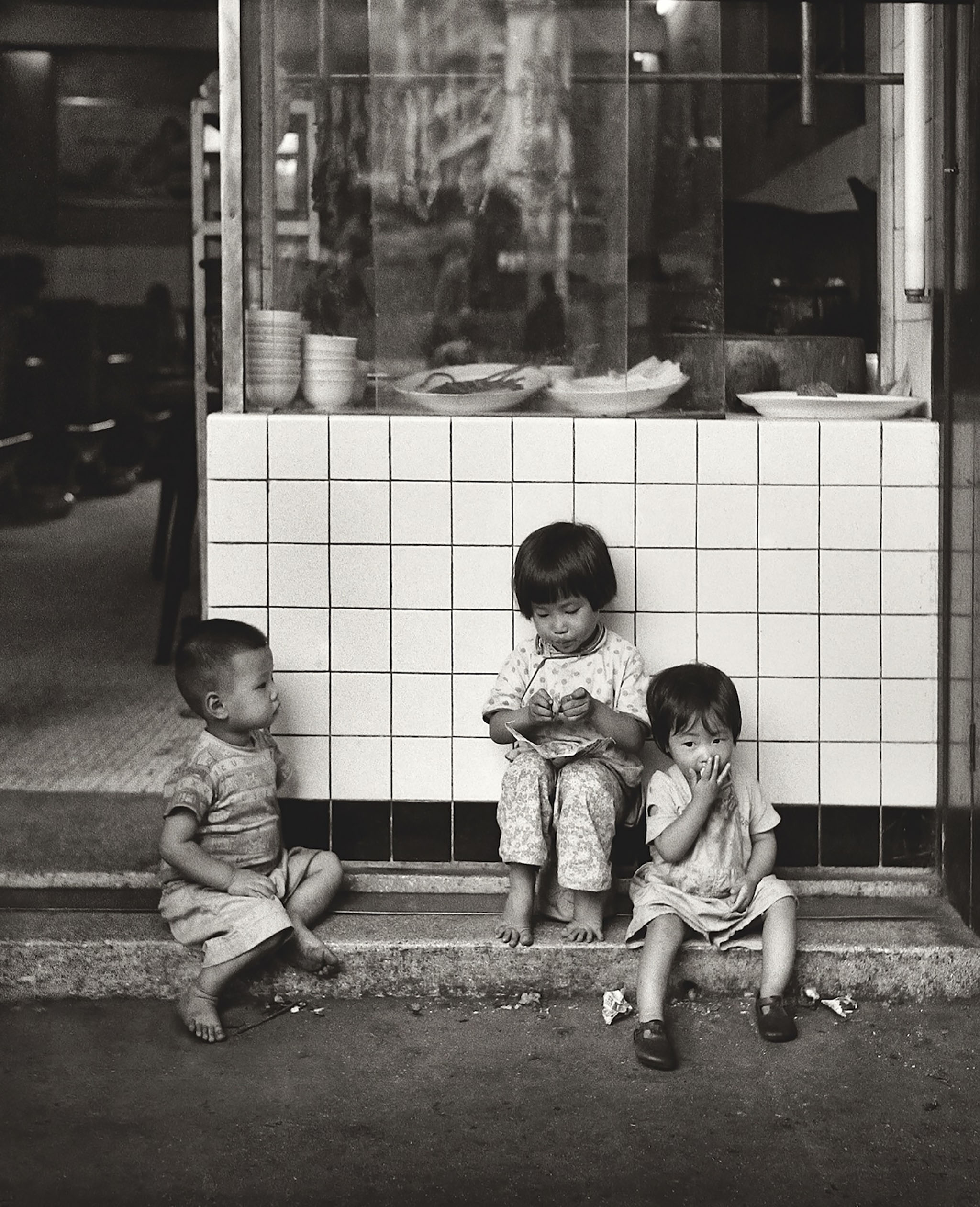 Fan-Ho-Obedience乖孩子-Hong-Kong-1950s-and-60s-courtesy-of-Blue-Lotus-Gallery.jpg