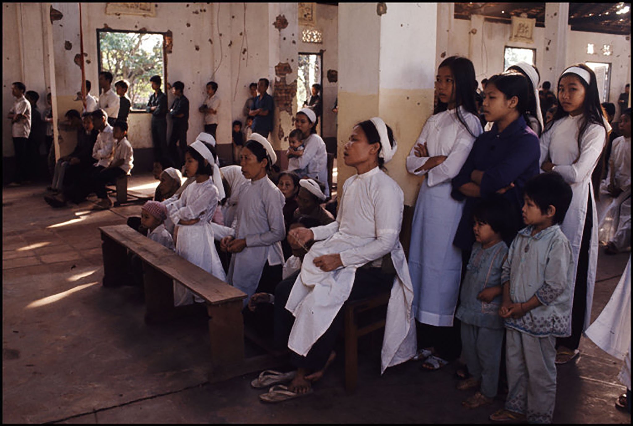 4797621_00003bruno-barbey-vietnam-war-chien-trang-an-loc.jpg