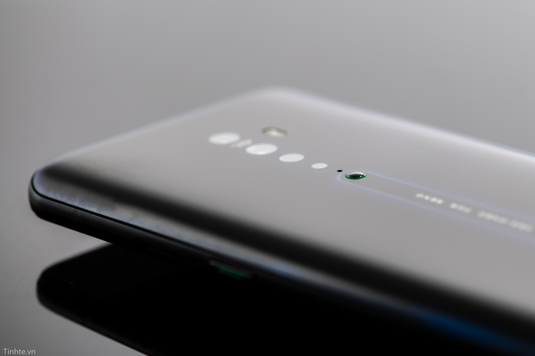 OPPO_reno_2-8.jpg