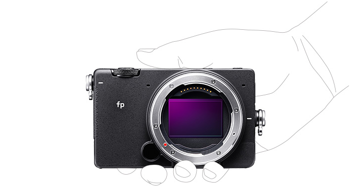 4714544_Sigma-fp-Full-Frame-Mirrorless-Camera-2.png