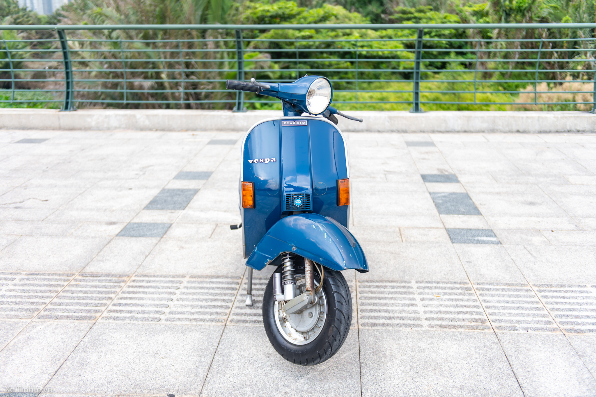 Trên_Tay_Vespa_P200E_1977-5710.jpg