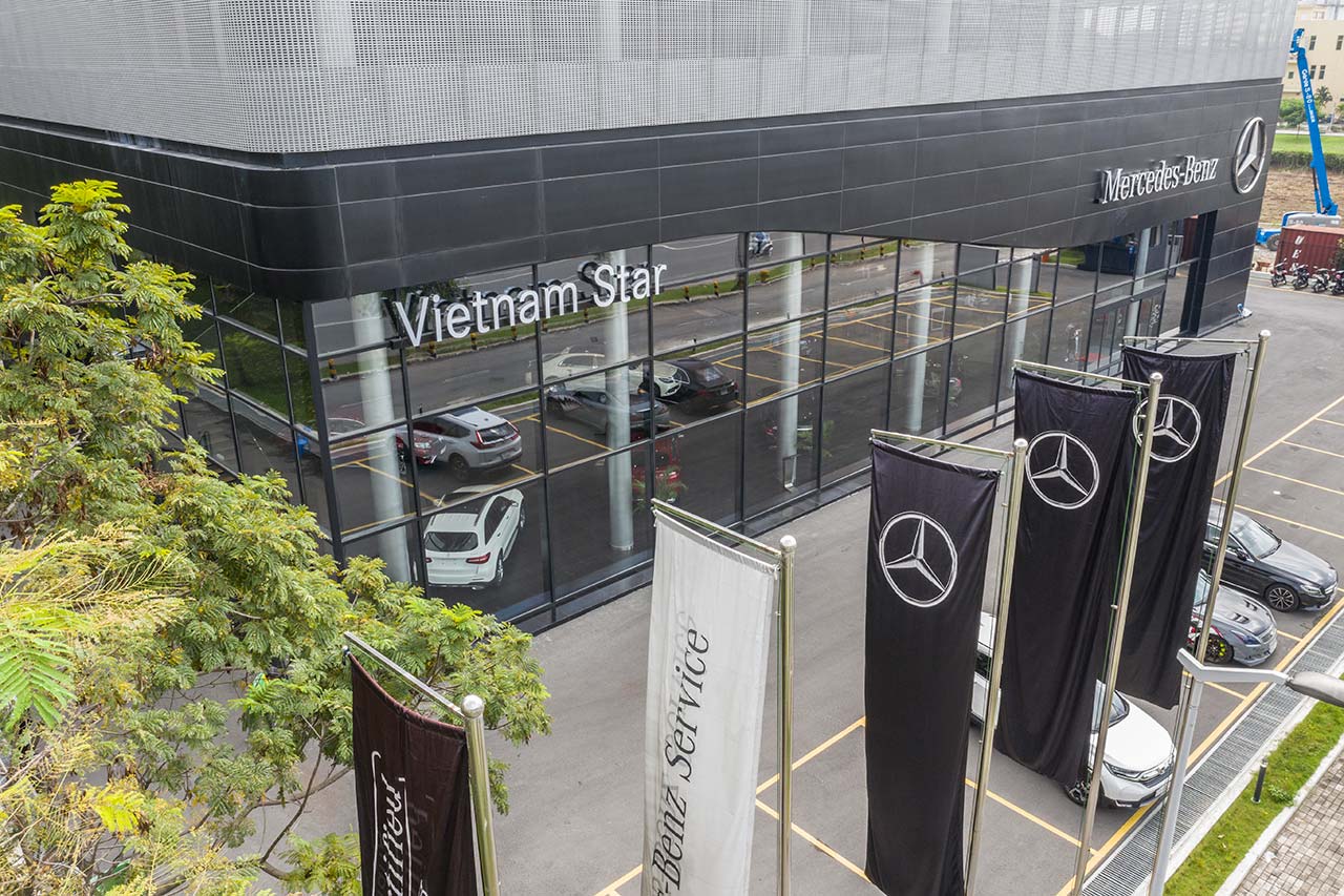 Mercedes-Benz_Vietnam_Star_Binh_Duong_tinhte_5.jpg