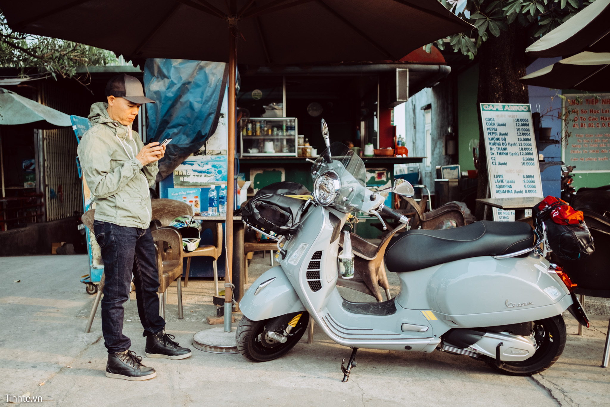Vespa_SG_BL_DM-8.jpg