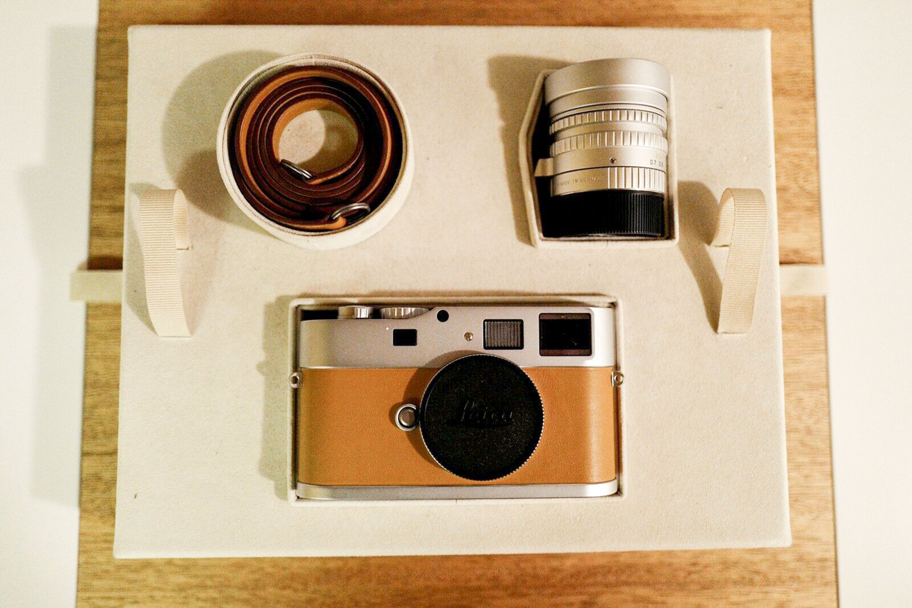 Leica-M9-Hermes-Prototype-2.jpg