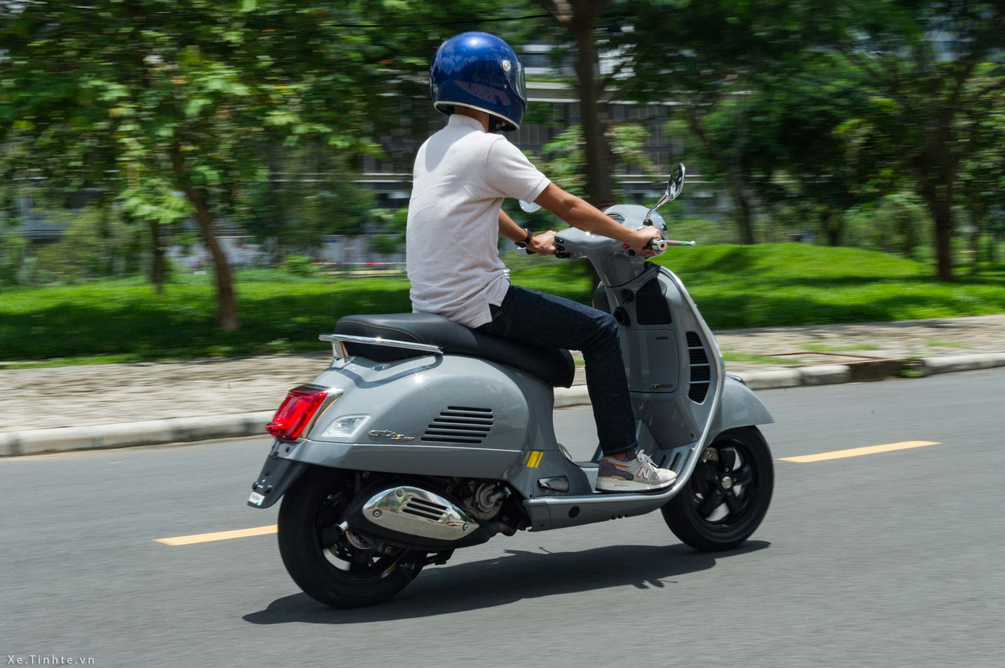 4773047_Vespa_GTS_SuperTech_300_HPE_Xe_Tinhte_23.jpg