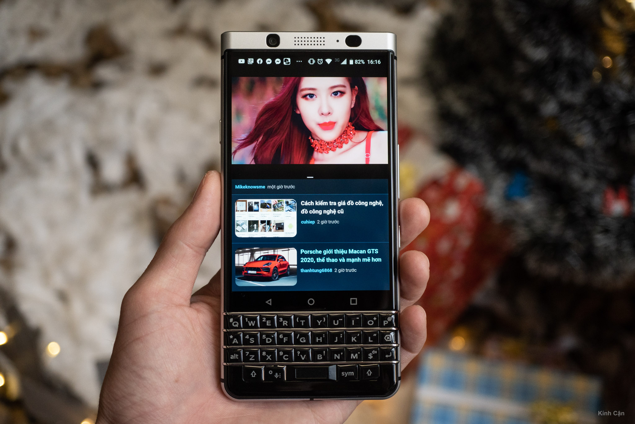 Mở hộp BlackBerry KEYone cv-66.jpg
