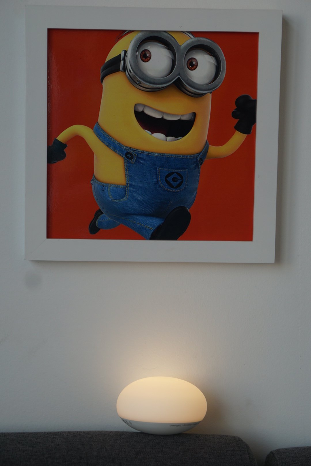 [Trên tay] Đèn Easzzz night light cảm ứng không nút, chống va đập, an