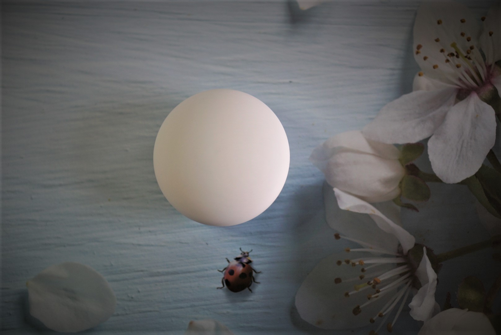 [Trên tay] Đèn Easzzz night light cảm ứng không nút, chống va đập, an