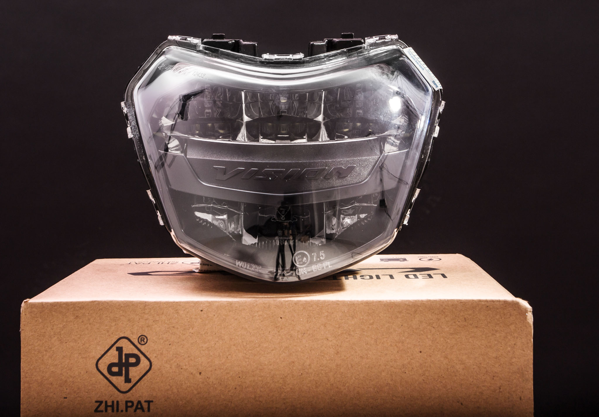 ZhiPat-Vision-LED-Headlight-3.jpg
