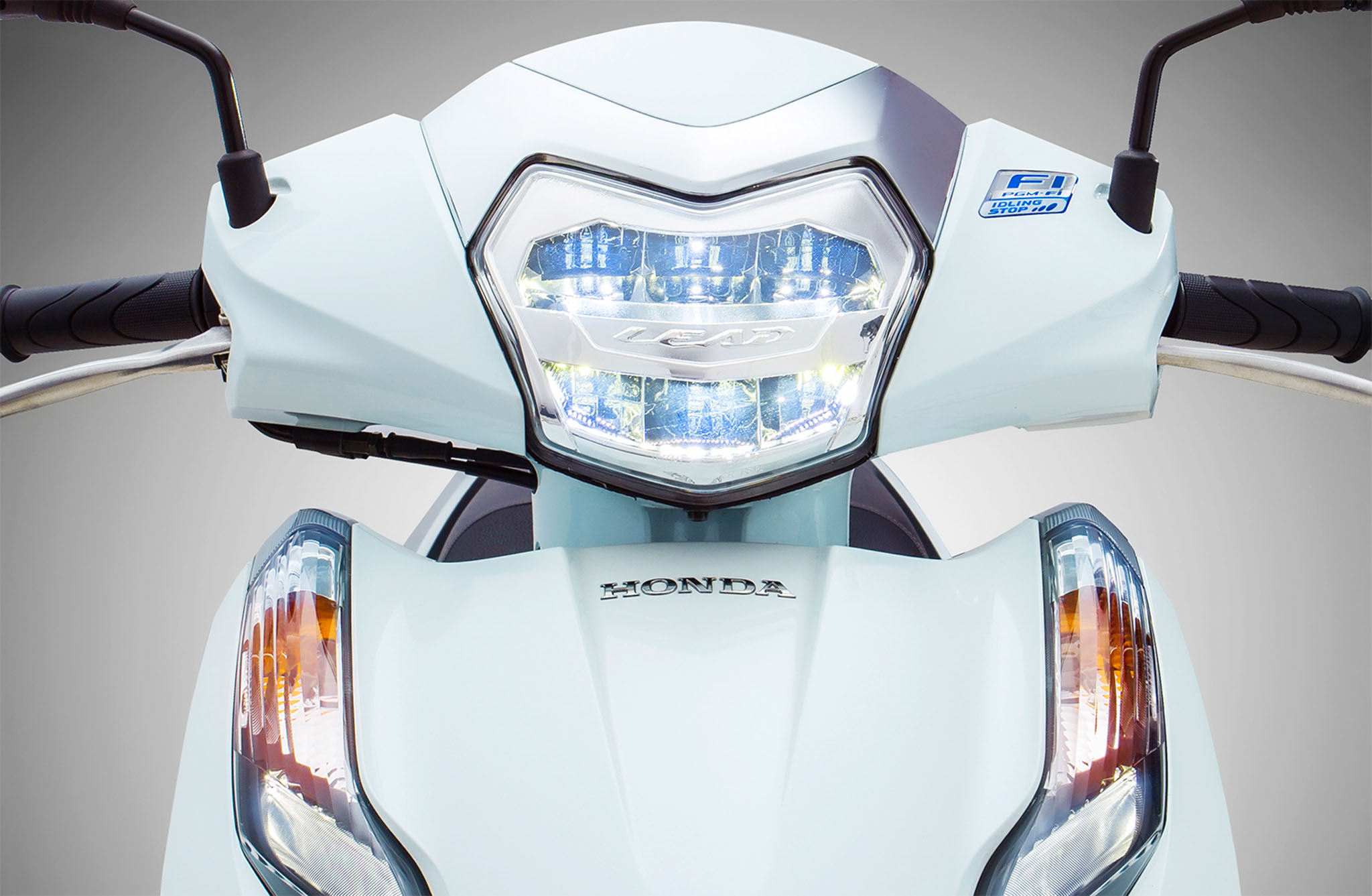 ZhiPat-Lead-LED-Headlight-1 copy.jpg
