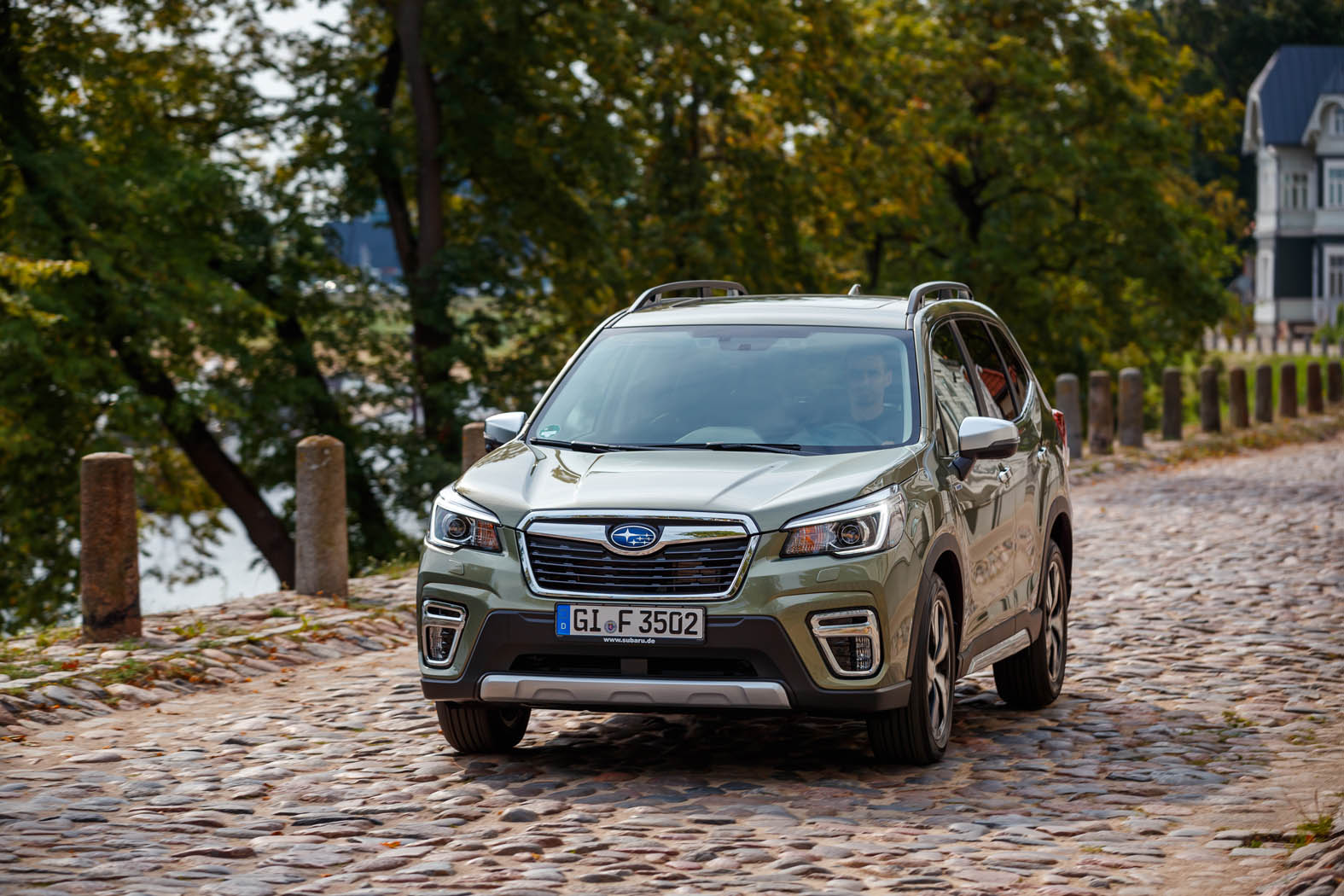 subaru-forester-e-boxer-3.jpg