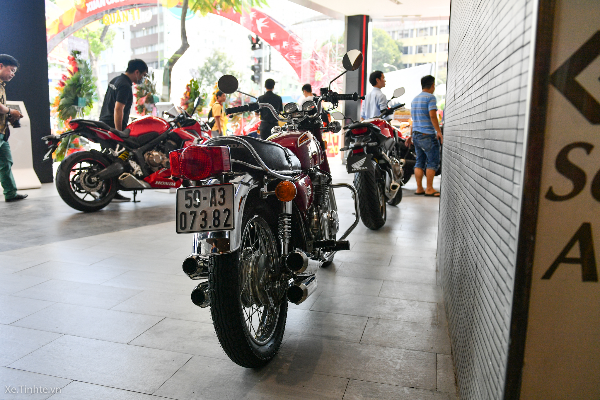 Xe_Tinhte_honda_CB_350Four-17.JPG