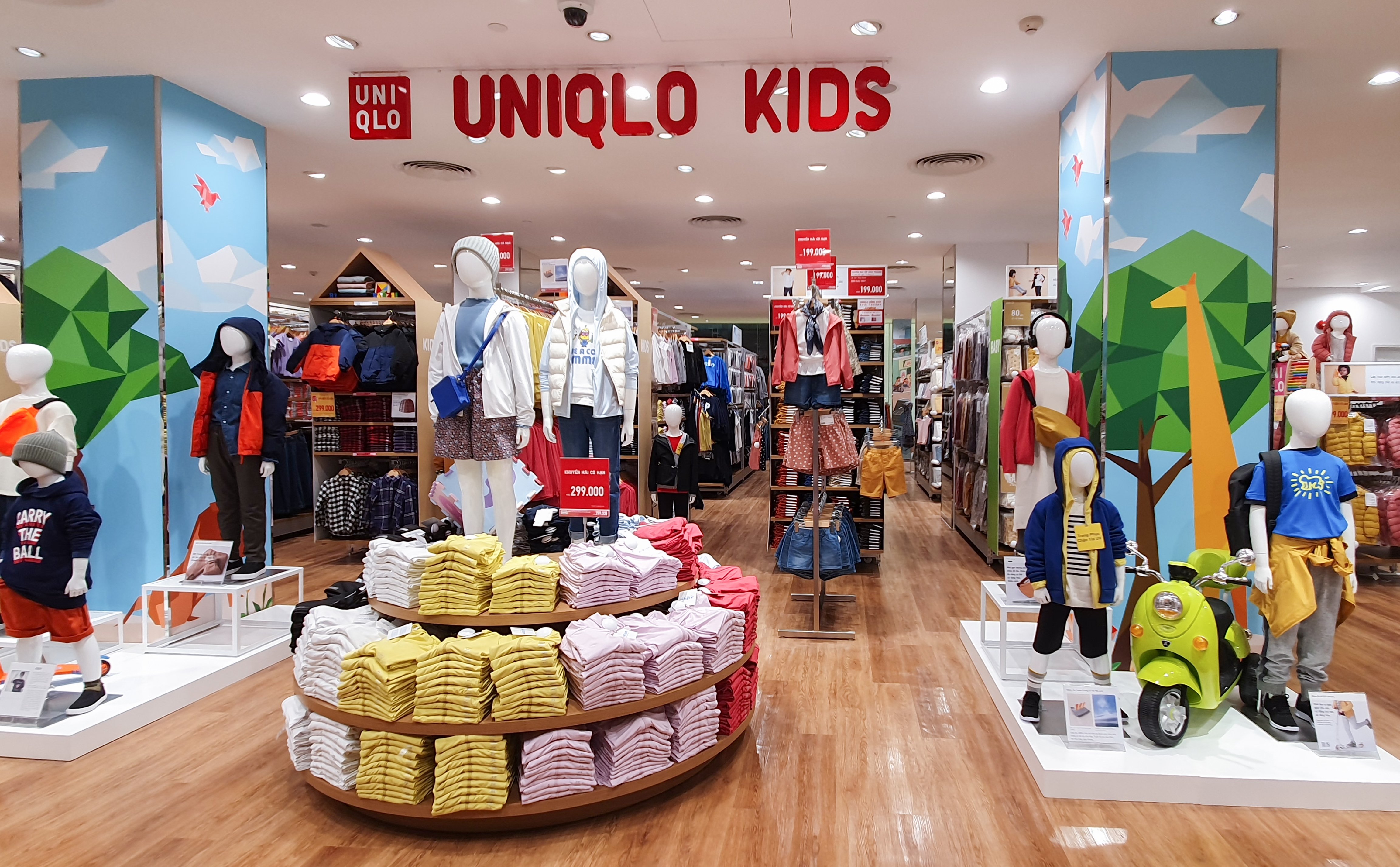 Các cửa hàng UNIQLO tại Hà Nội đồng loạt trở lại  baotintucvn