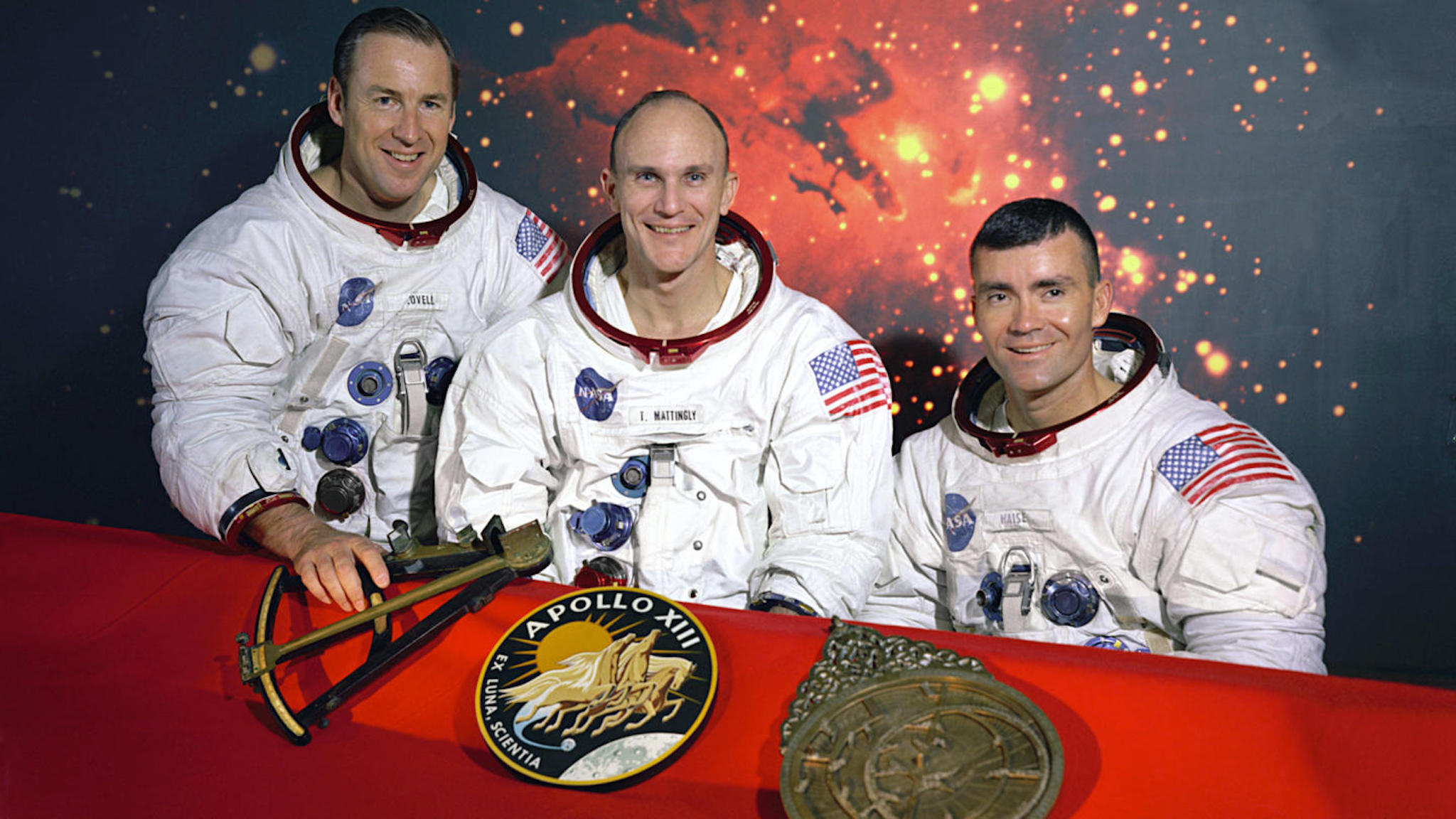 apollo13crew.jpg