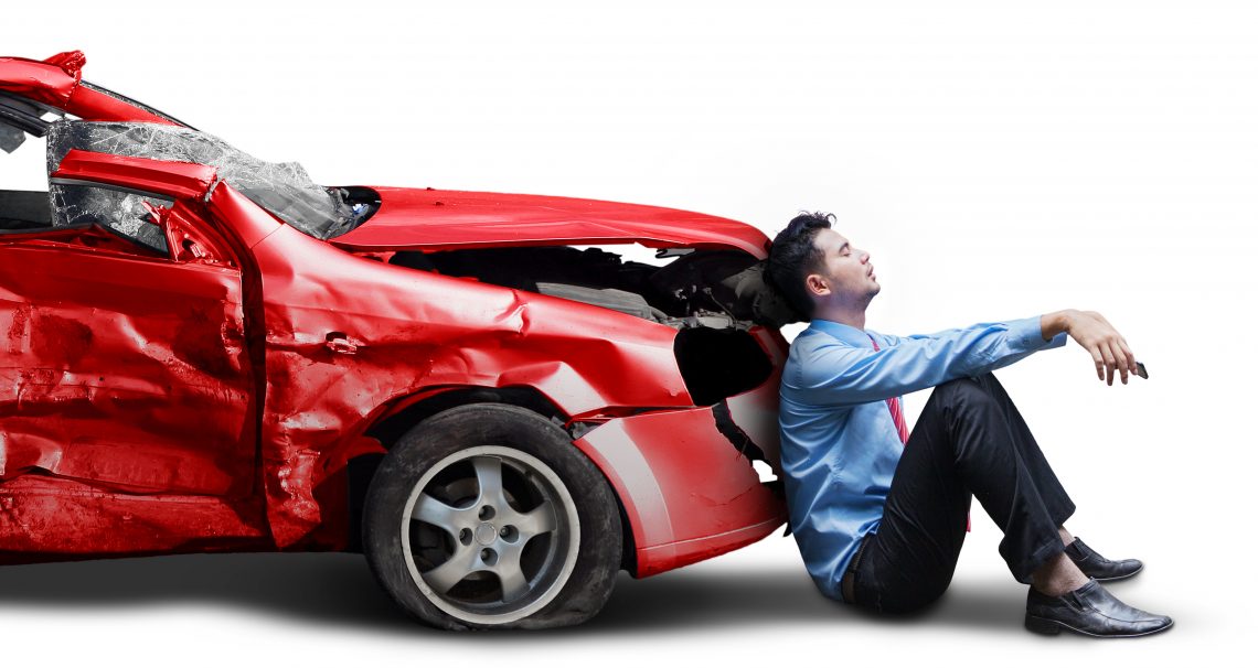 Hỏi đáp: Bảo hiểm có bồi thường cho xe ô tô bị người khác đập phá không?