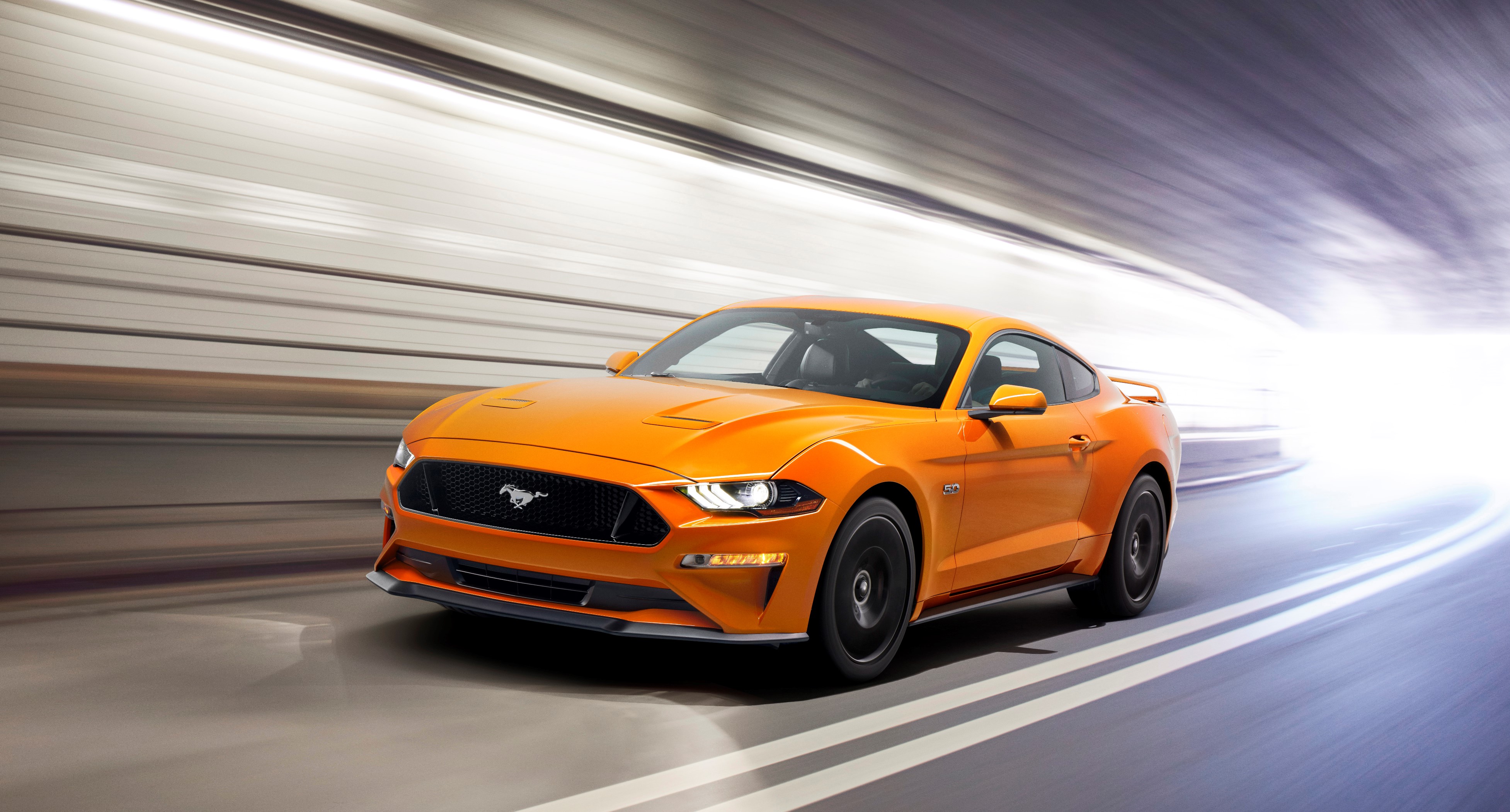 New Ford Mustang V8 GT with Performance Package_01.jpg